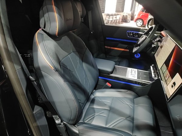 Zeekr 9X 2025, 2600 км, за 87496 USD - фото 22