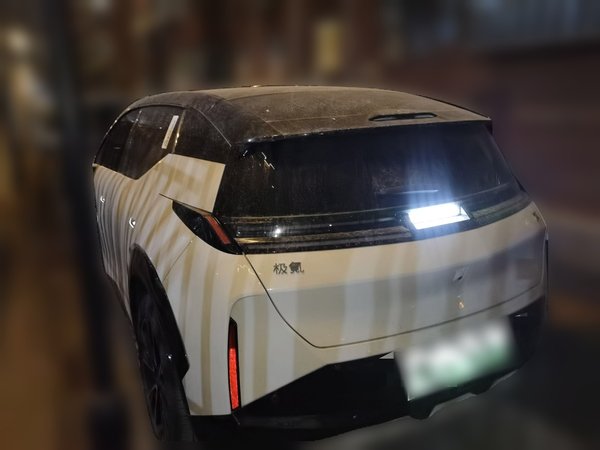 Zeekr X 2025, 23400 км, за 16761 USD