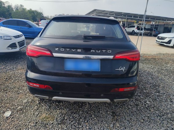 Zotye SR7 2016, 70900 км, за 3945 USD