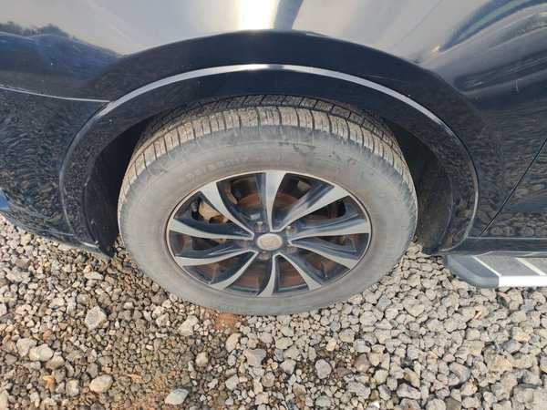 Zotye SR7 2016, 70900 км, за 3945 USD - фото 8