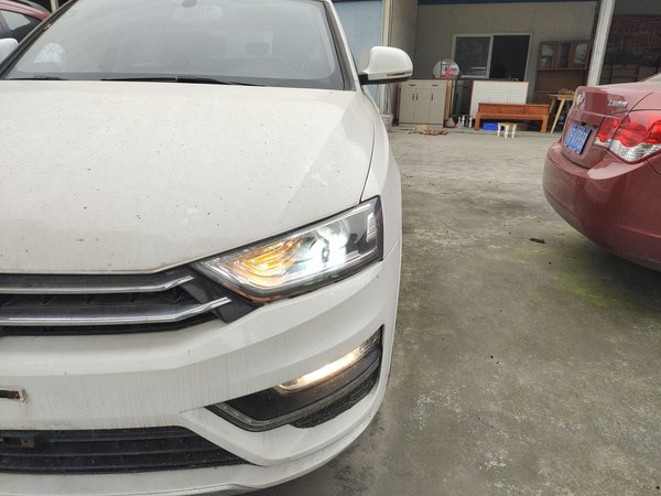 Zotye SR7 2016, 94500 км, за 3894 USD - фото 9