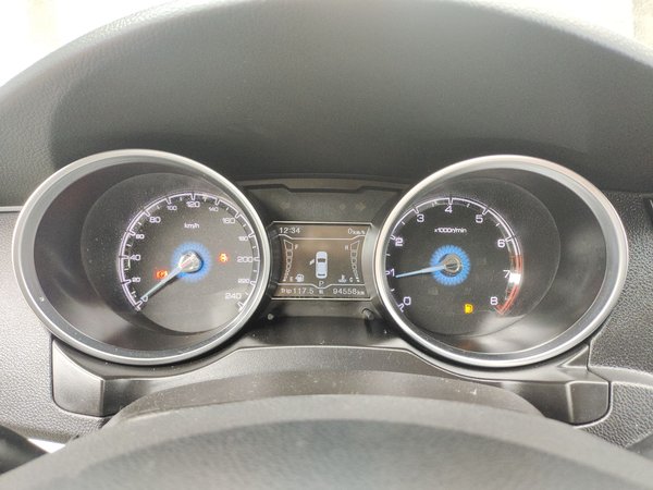 Zotye SR7 2016, 94500 км, за 3894 USD - фото 15