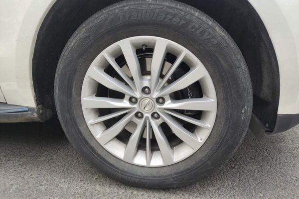 Zotye SR9 2017, 36100 км, за 4942 USD - фото 8