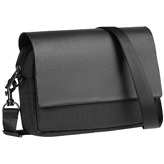 Сумки через плечо с логотипом