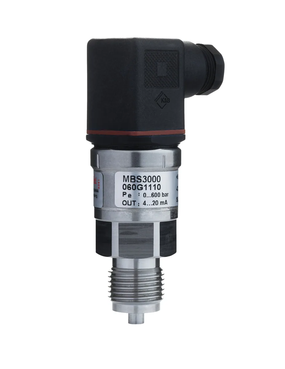 Danfoss 060G3814 — Преобразователь (датчик) давления MBS 3000, 0-25 бар, выходной сигнал 0-10 В, внешняя резьба G1/4, IP 65