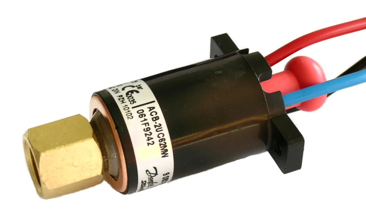 Danfoss ACB-2UC63MW Реле давления.(пр. класс 0153521802) | 061F9243
