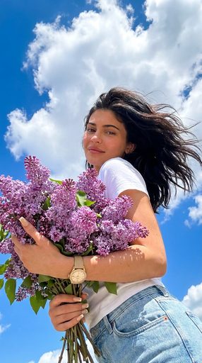 Результат эффекта «Летний день с букетом сирени» — работа автора Мари