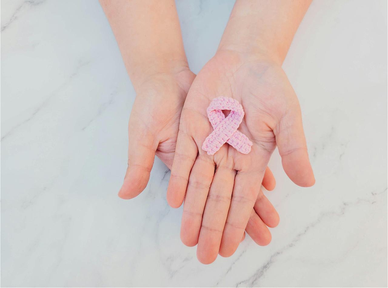 НАФИ: За пределами розового цвета: почему месяца осведомлённости о раке груди недостаточно
