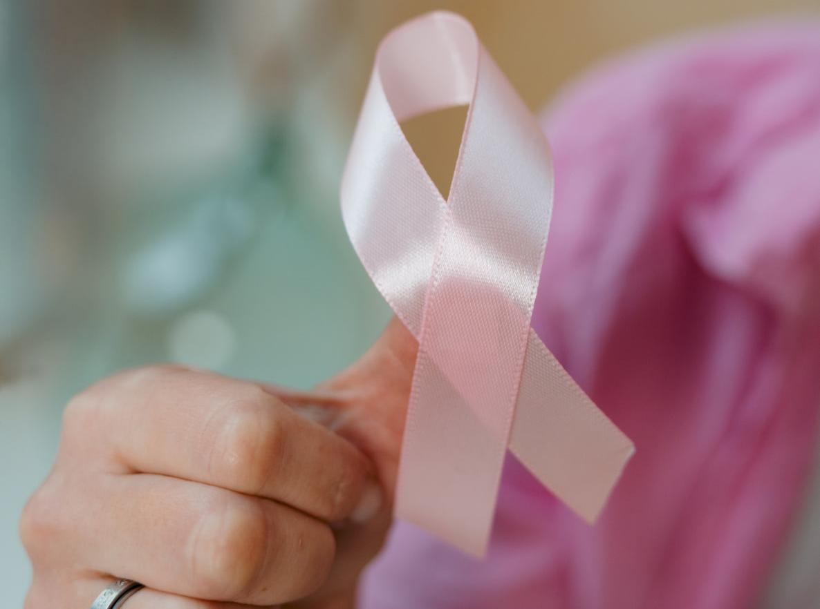 Агентство Социальной Информации: В России началась акция «Розовый октябрь: верная примета» 