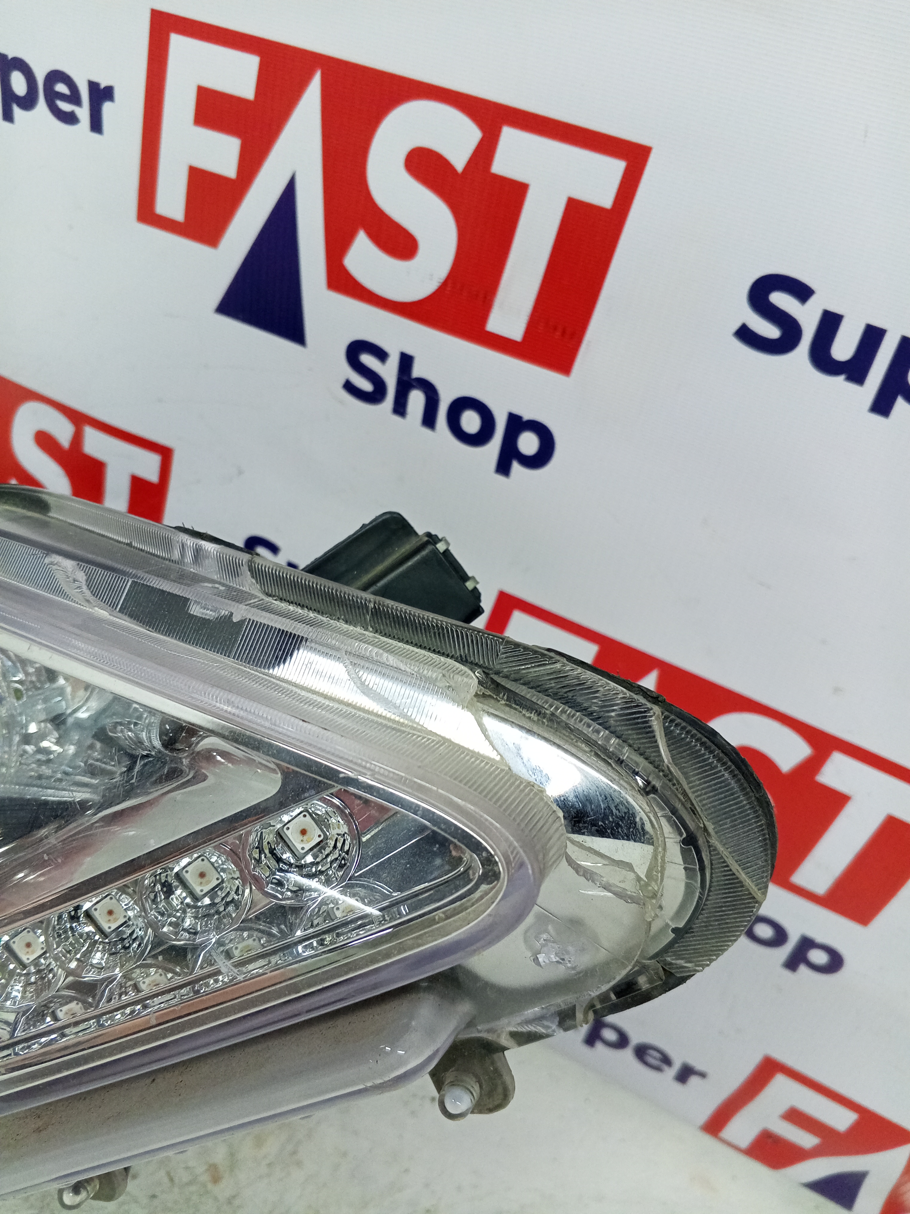 правая фара Hyundai Equus LED хром