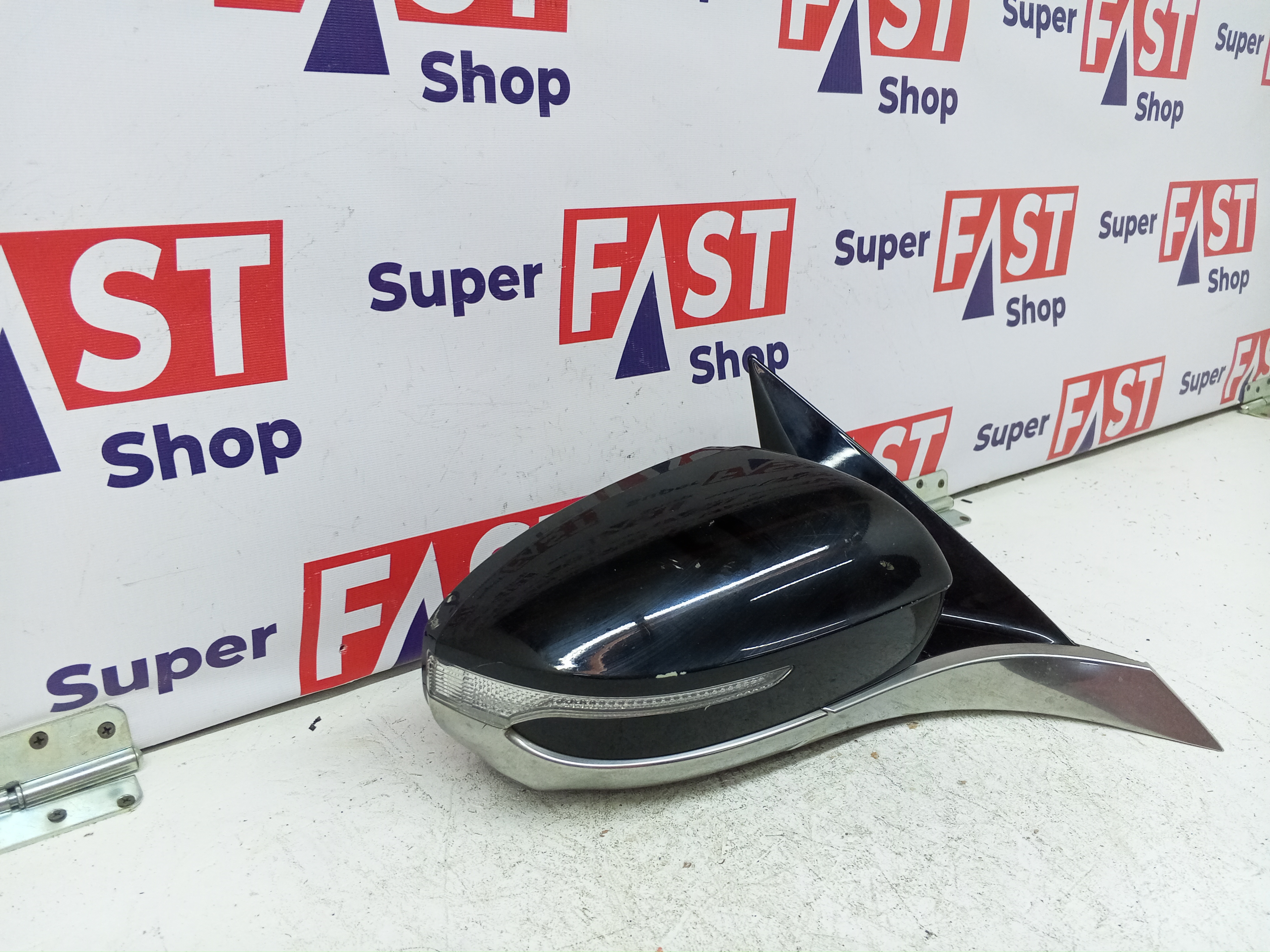 Kia K900 правое зеркало 9+1 пин