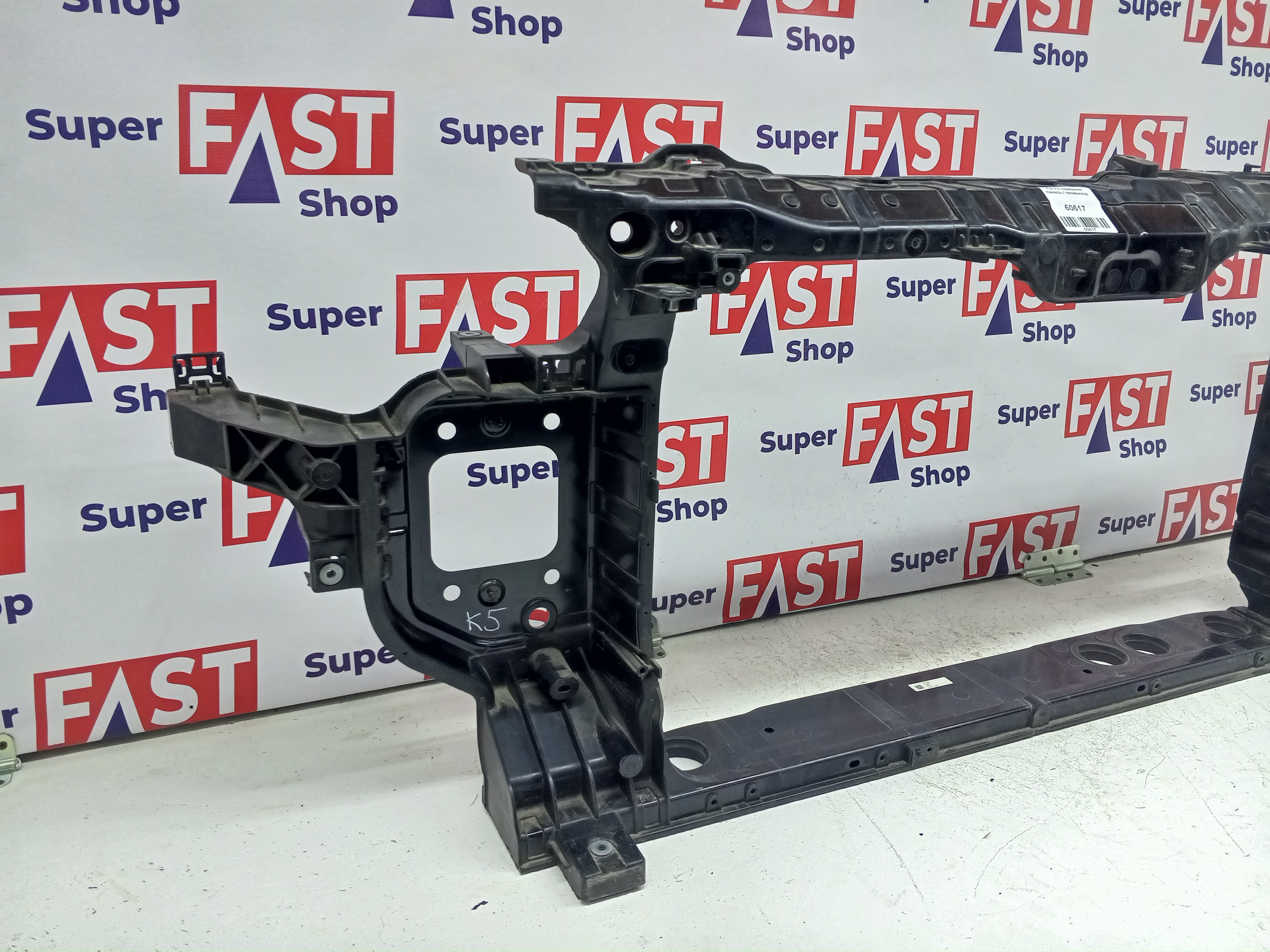 Kia K5 передняя панель / телевизор