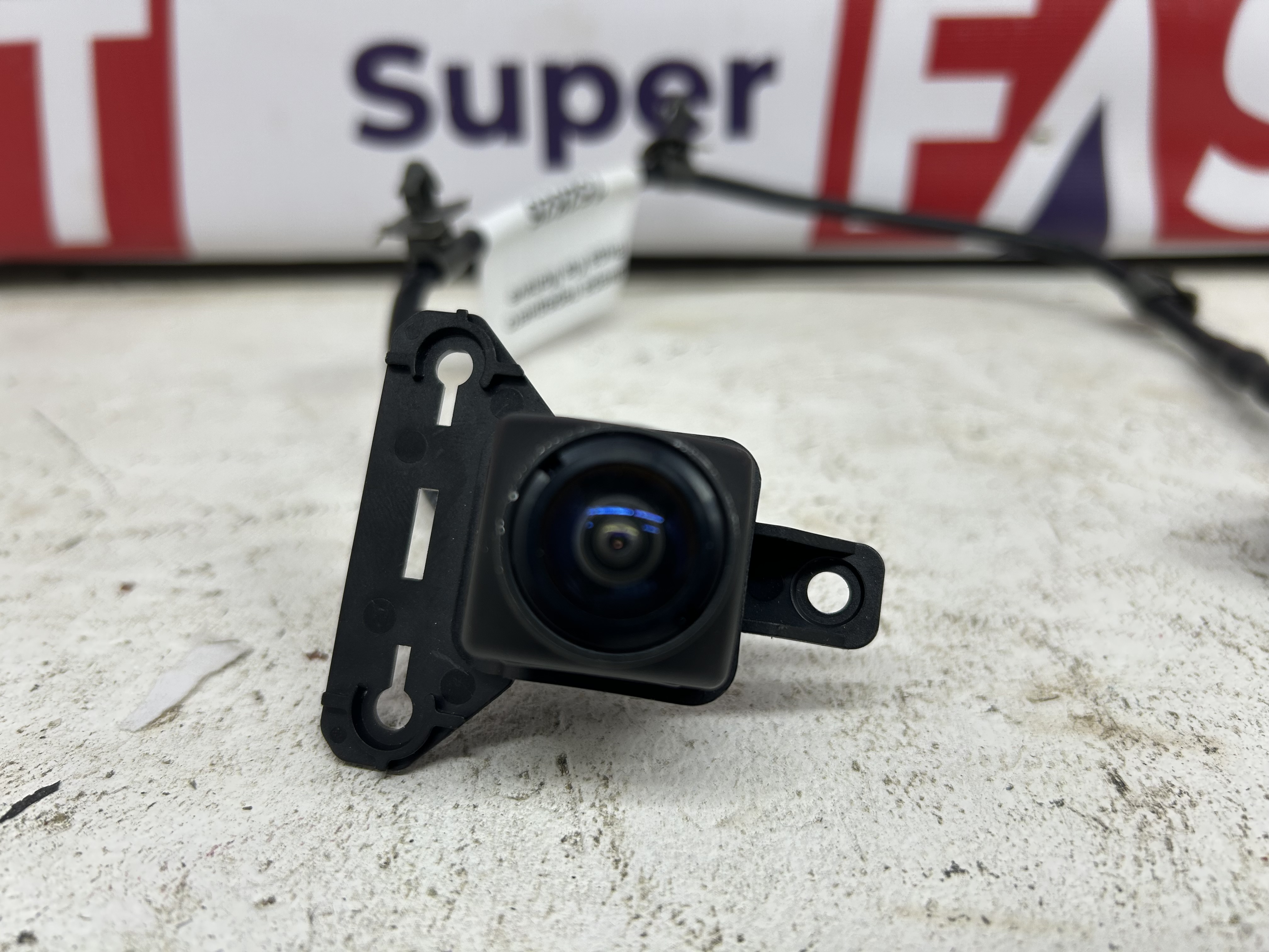 Камера переднего вида Kia Mohave