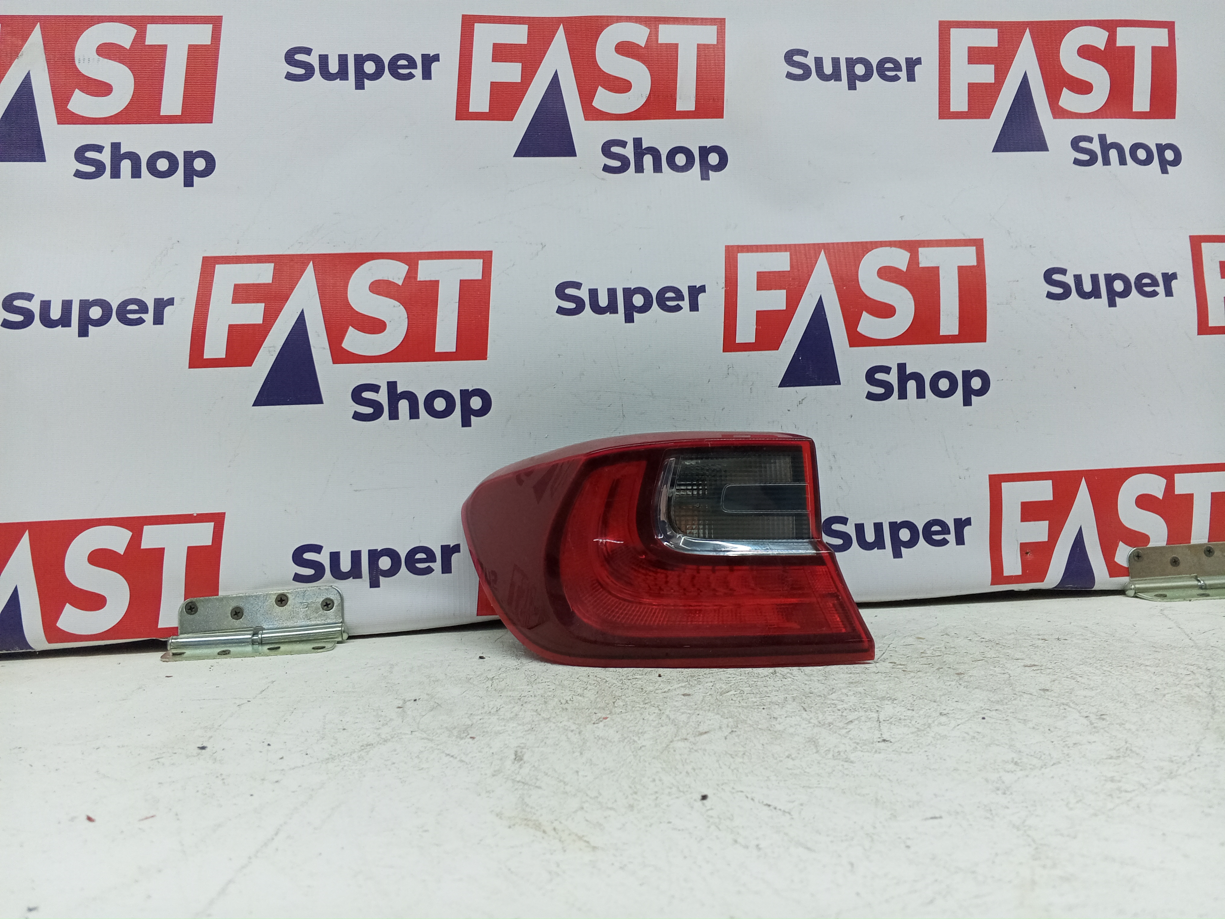 задний левый фонарь в крыло Kia Ceed 3