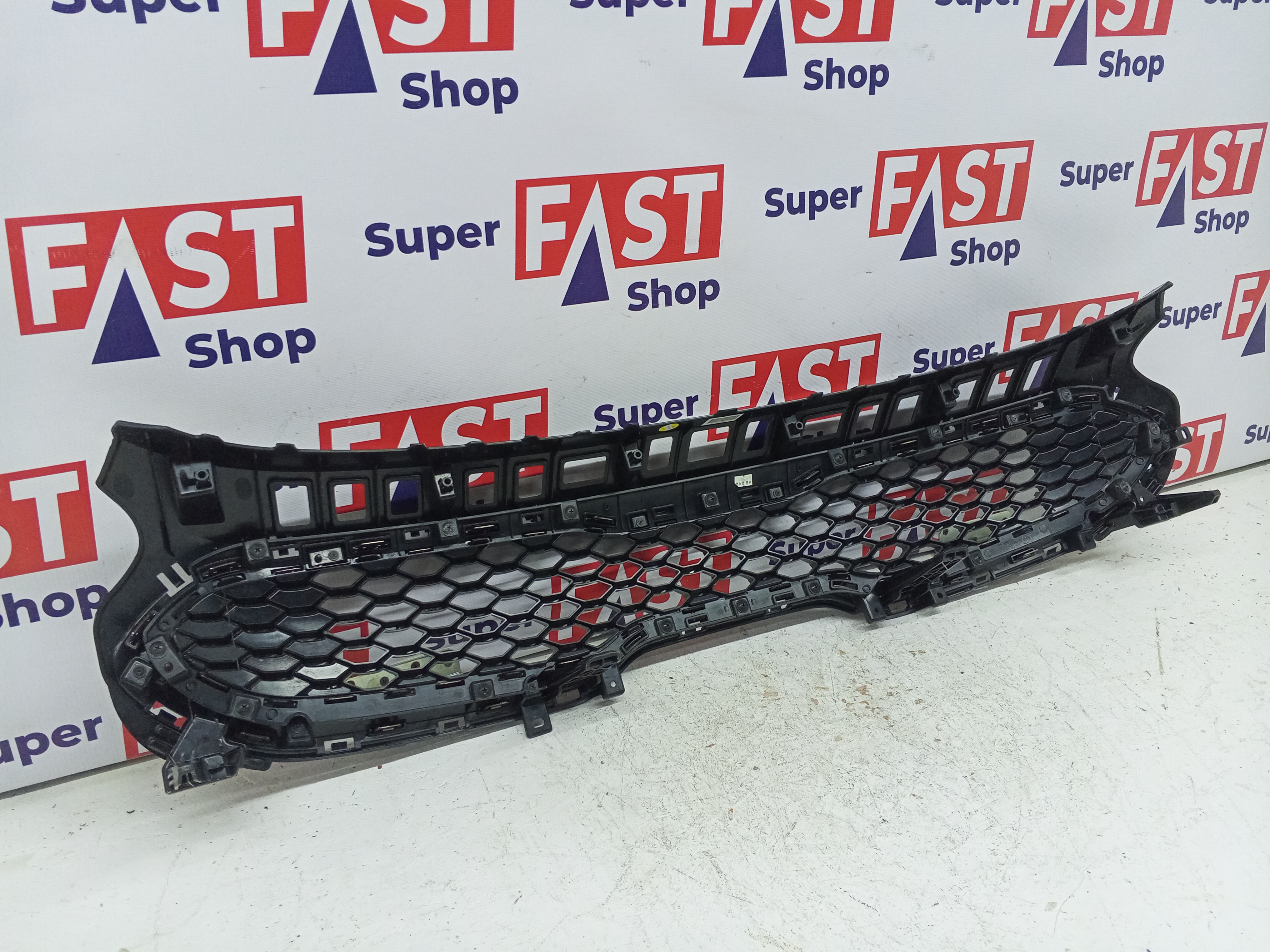 Kia Stinger GT решетка радиатора