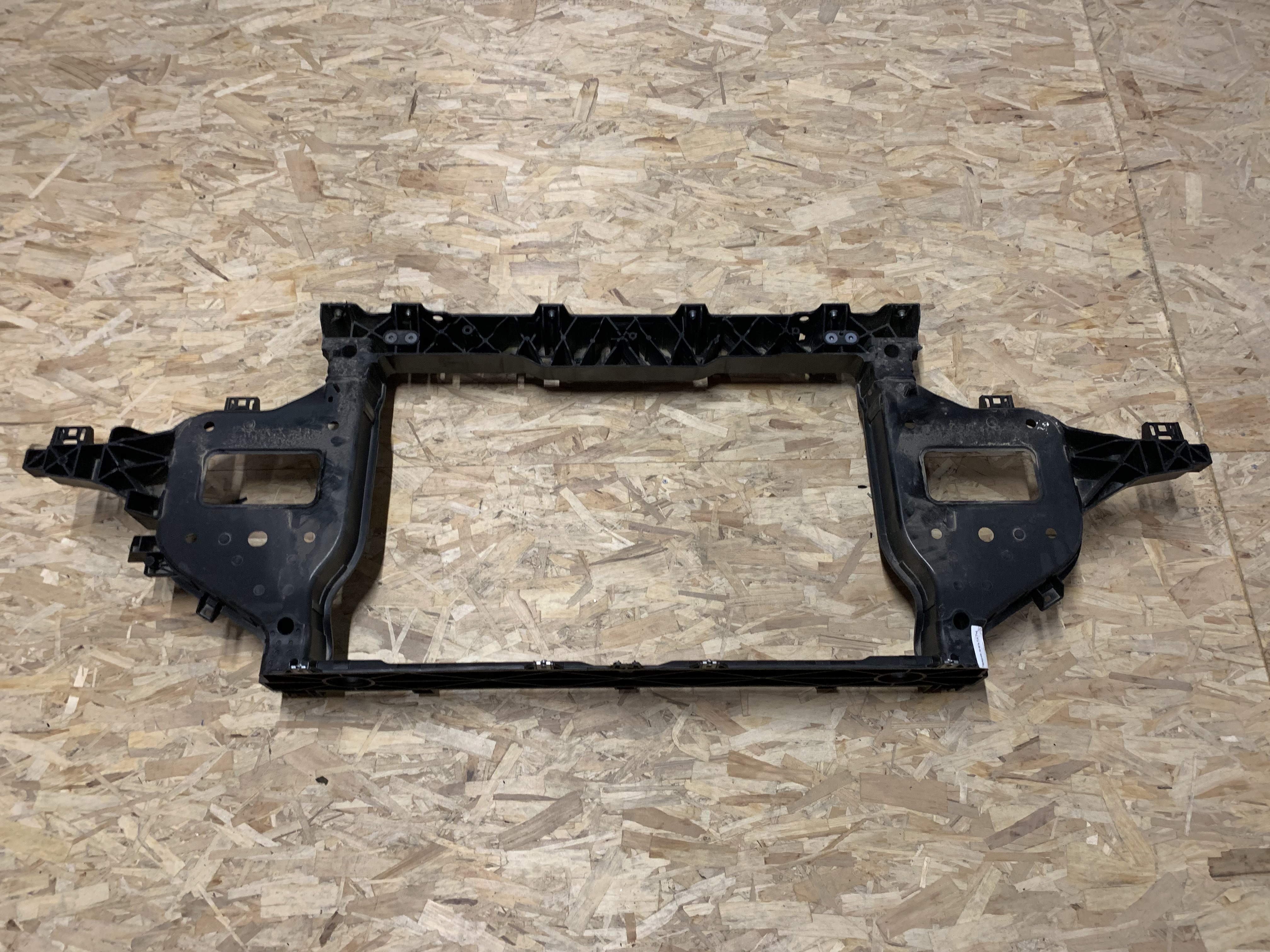 Передняя панель Kia EV6 64101CV000