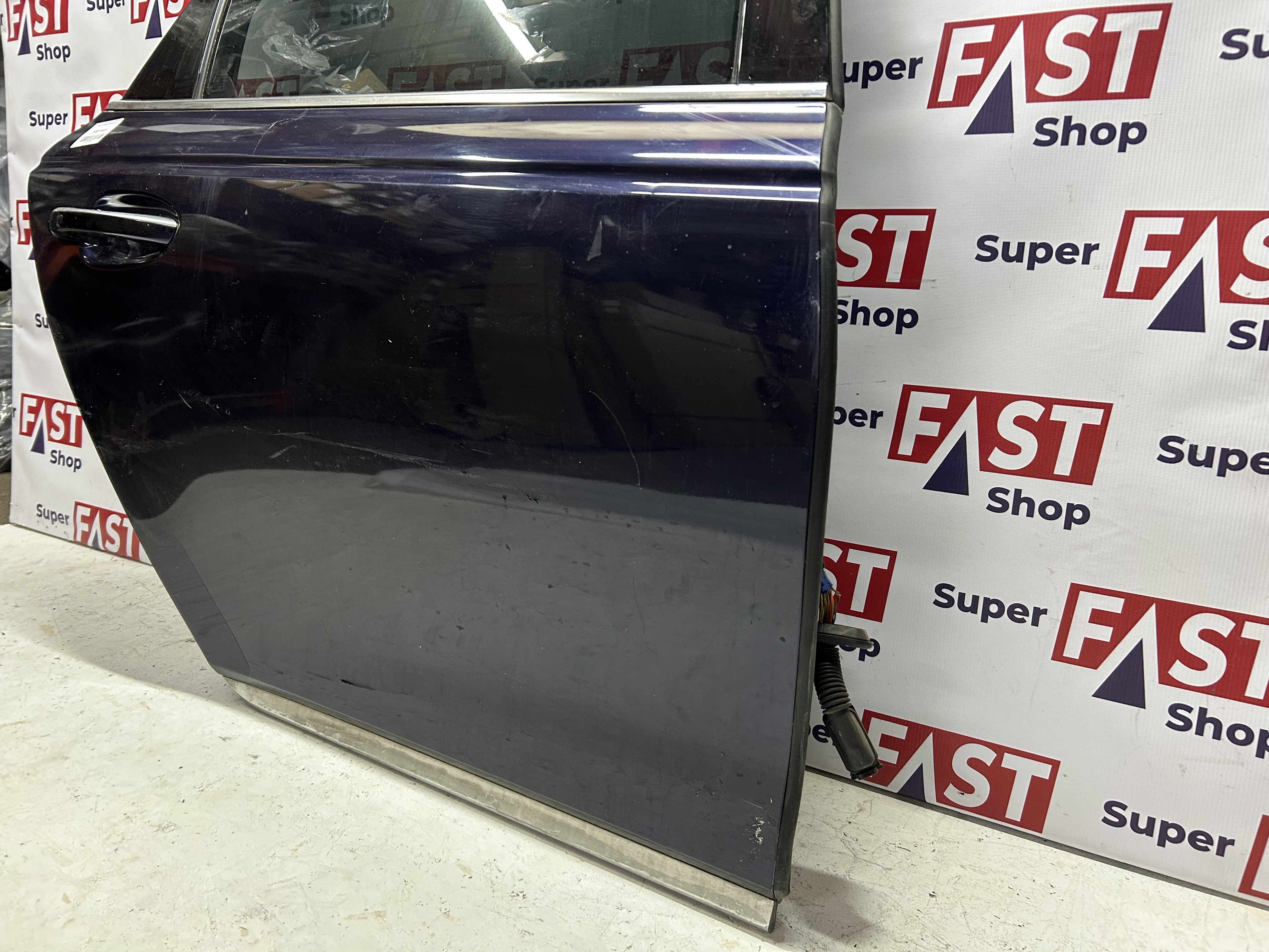 Дверь задняя правая Kia K900 2018-н.в