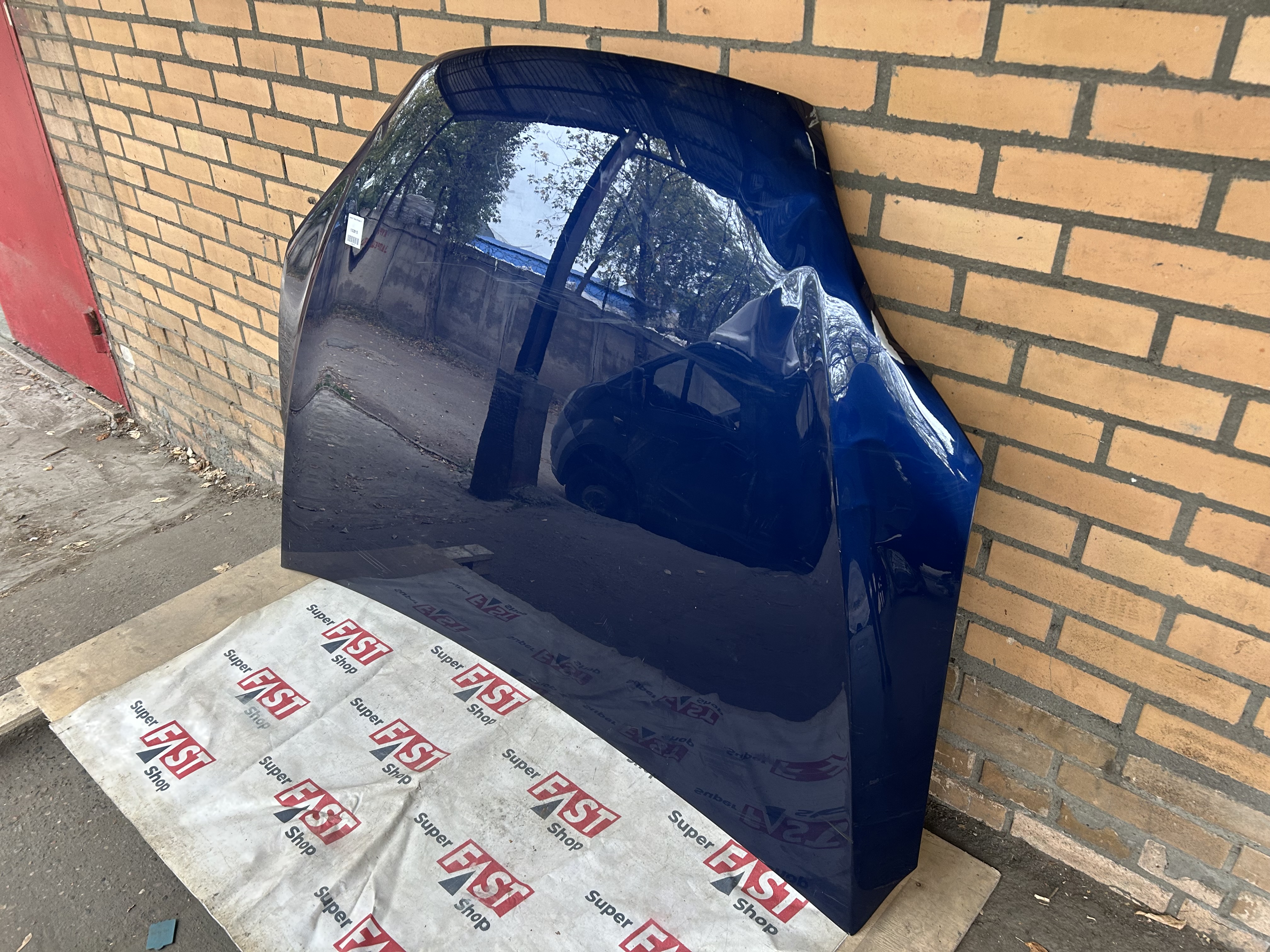 Капот Tesla Model X