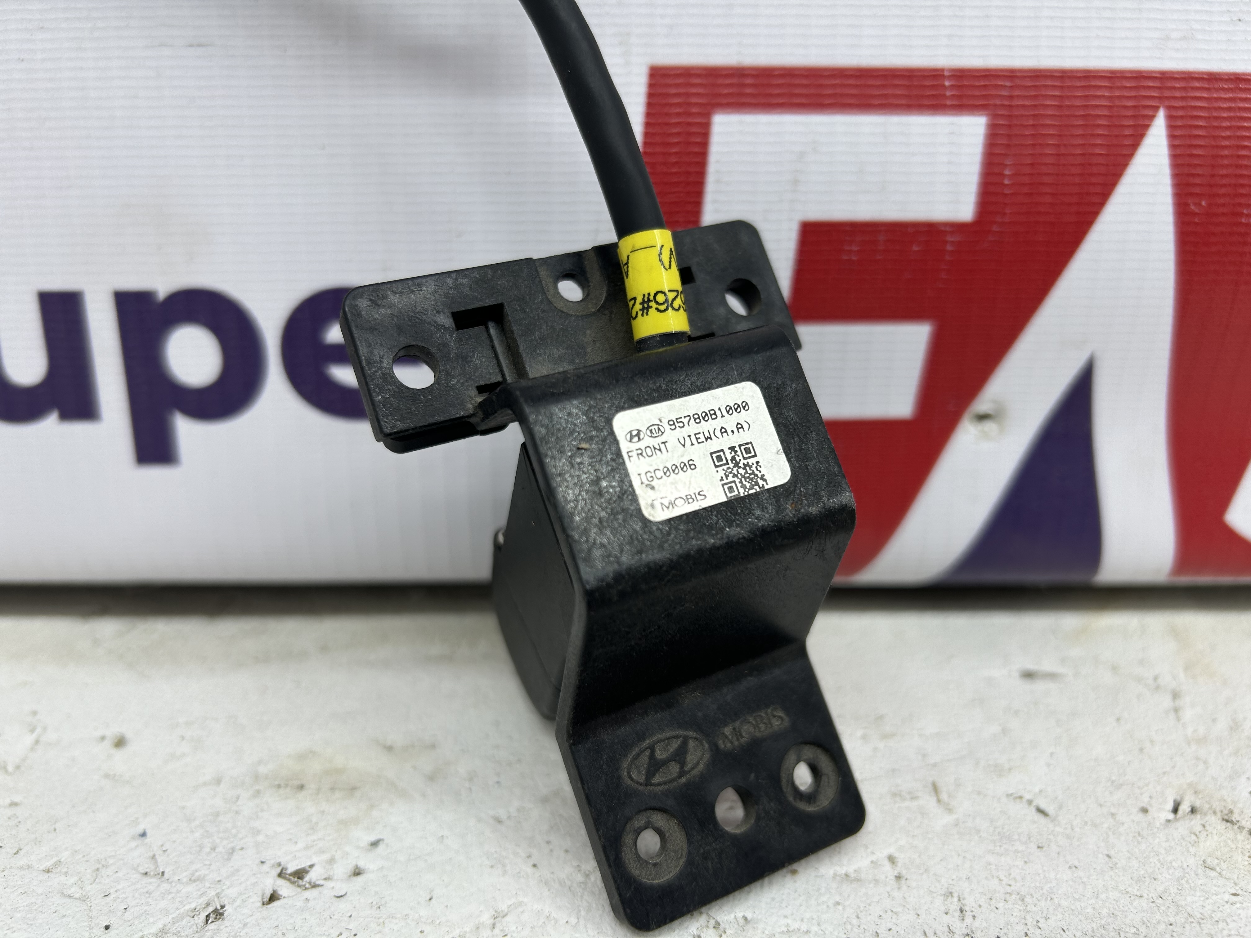 Камера передняя Genesis G80