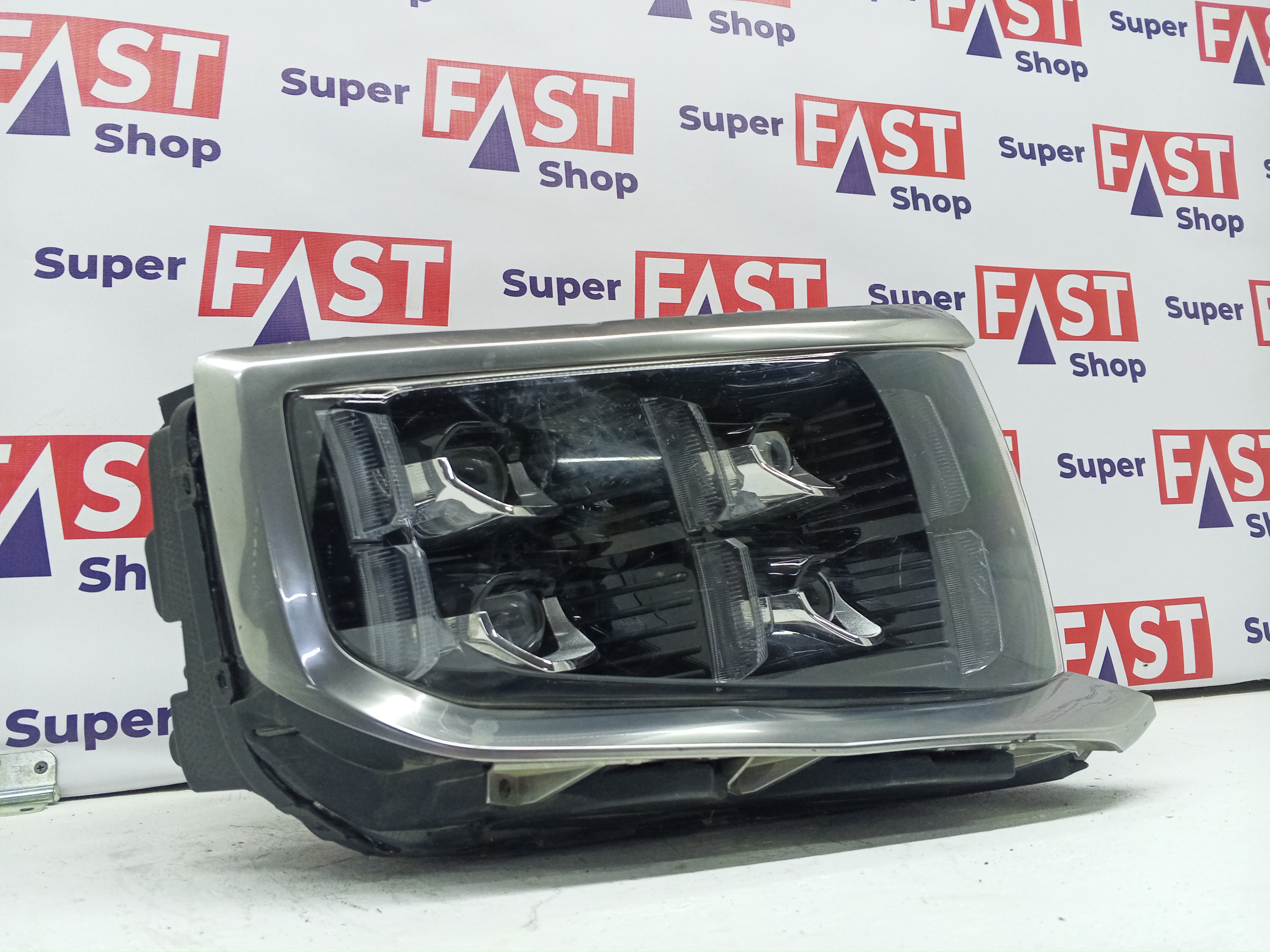 правая фара Kia Mohave 2019-2024 LED