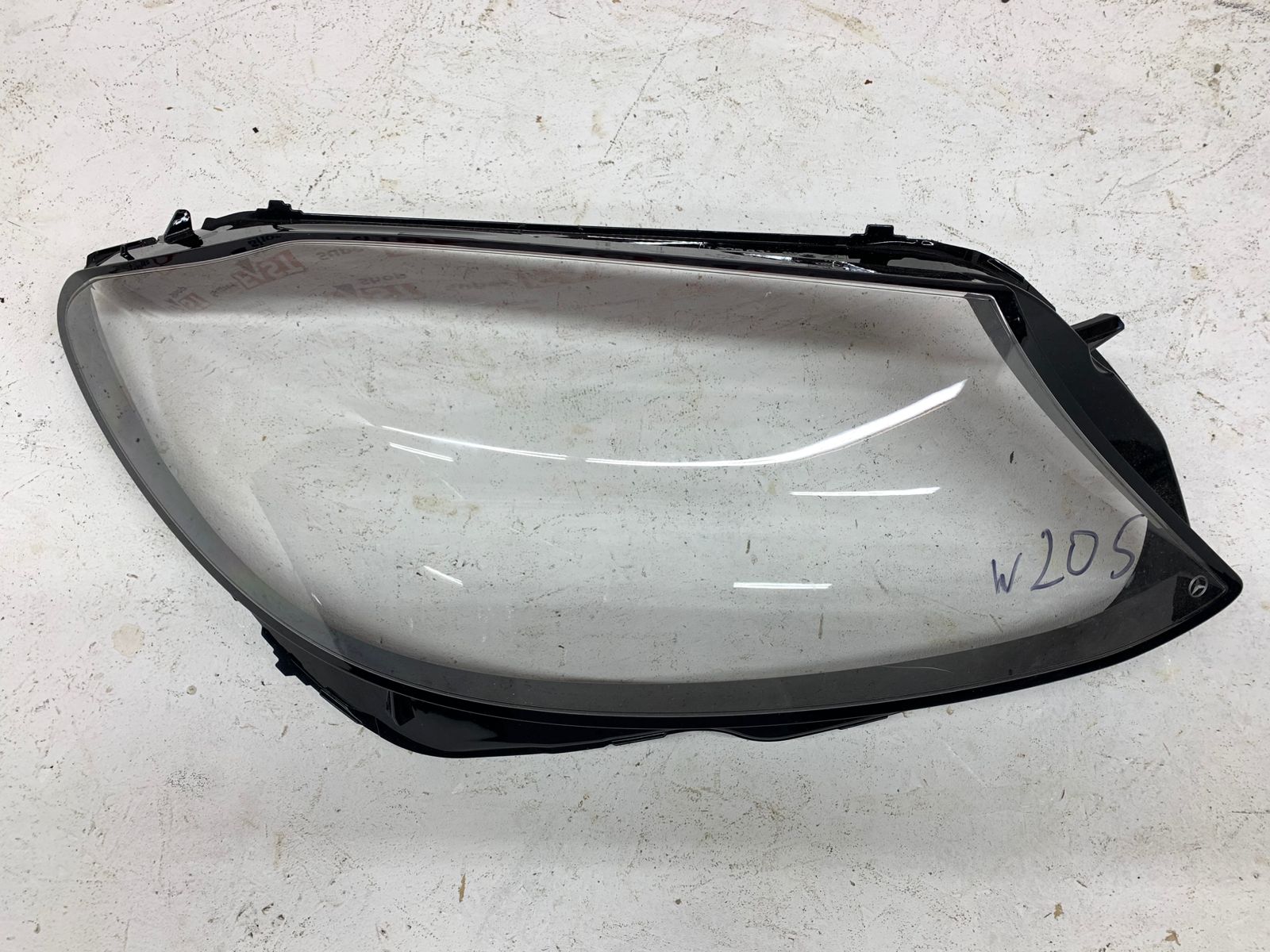 Дефект 1 Mercedes W205 дорестайлинг стекло правое для фары