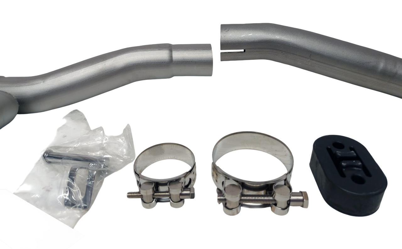 BMW F30 F32 насадки выхлоп под М3 M4 бампер карбон akrapovic