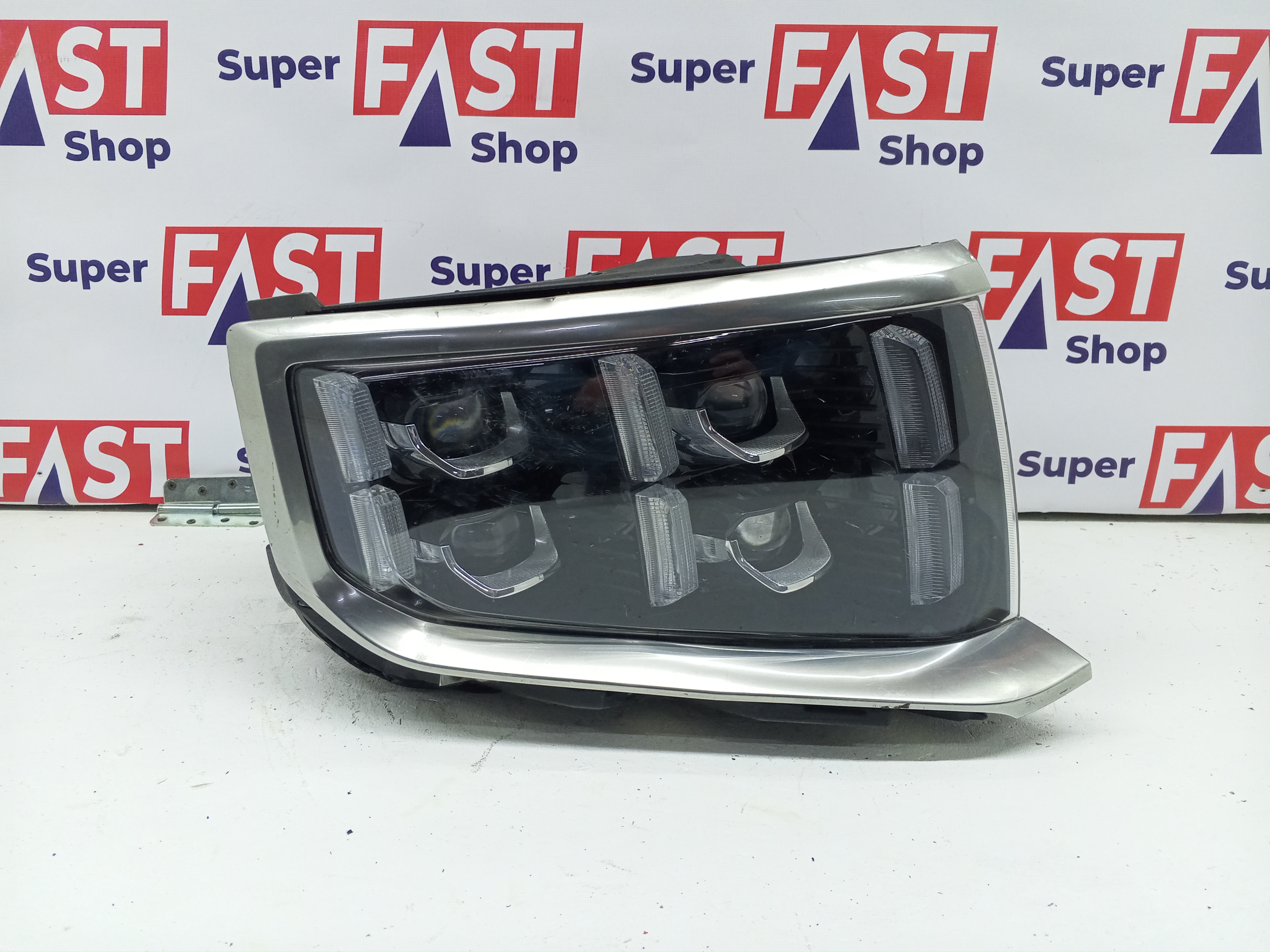 правая фара Kia Mohave 2019-2024 LED