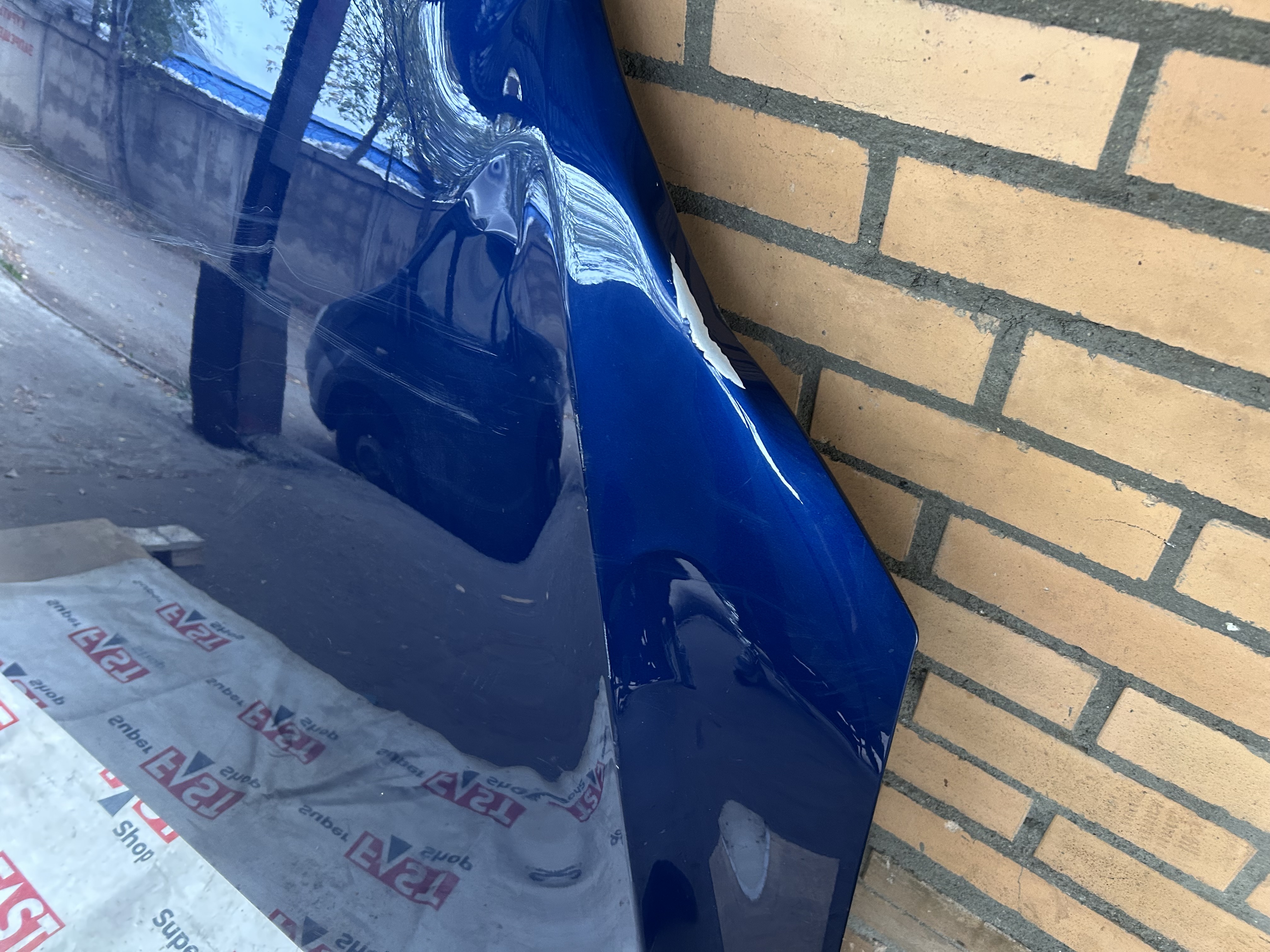 Капот Tesla Model X