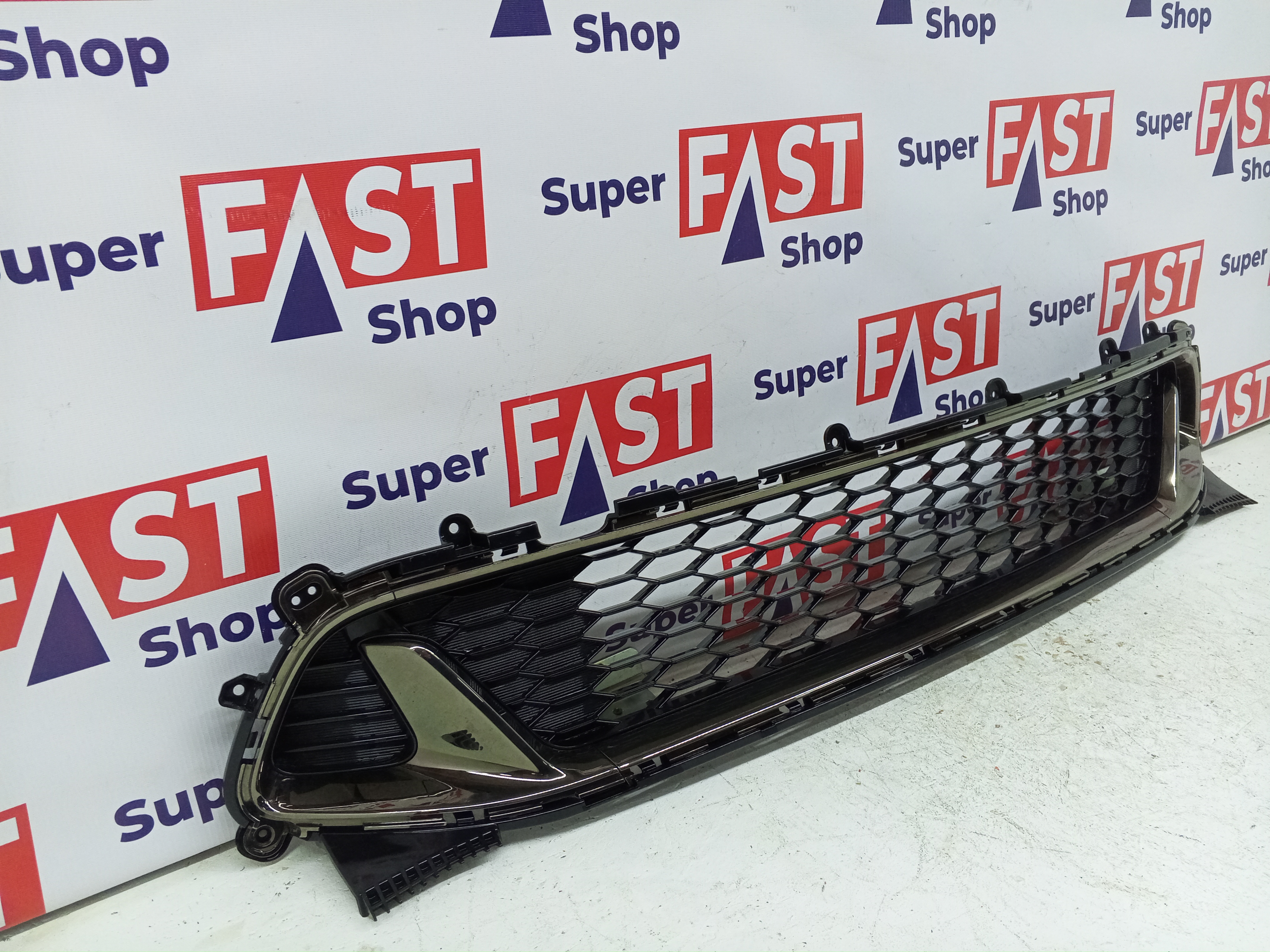 Kia Stinger GT нижняя решетка в передний бампер