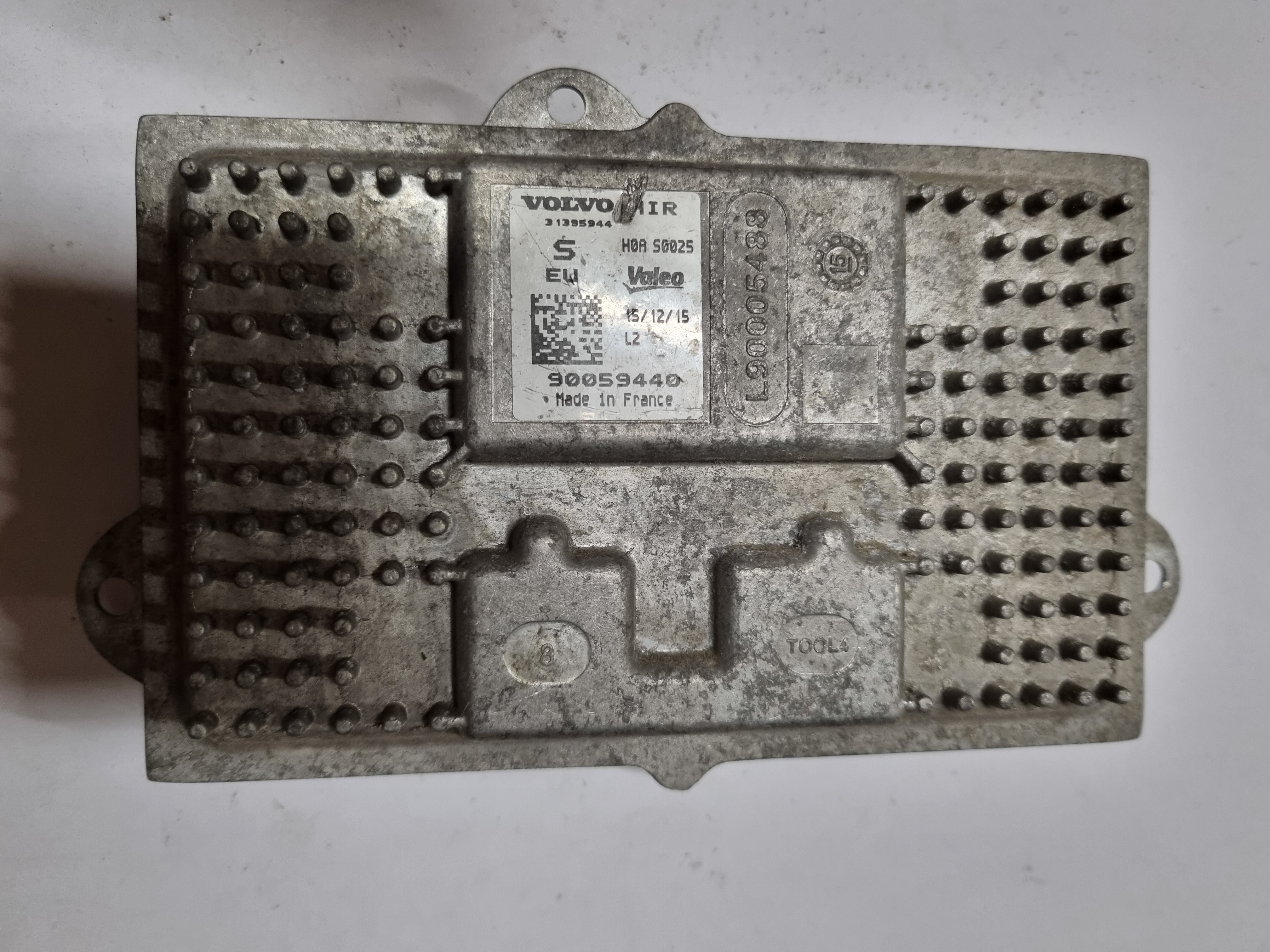 Volvo XC90 блок управления фарой LED 90059440