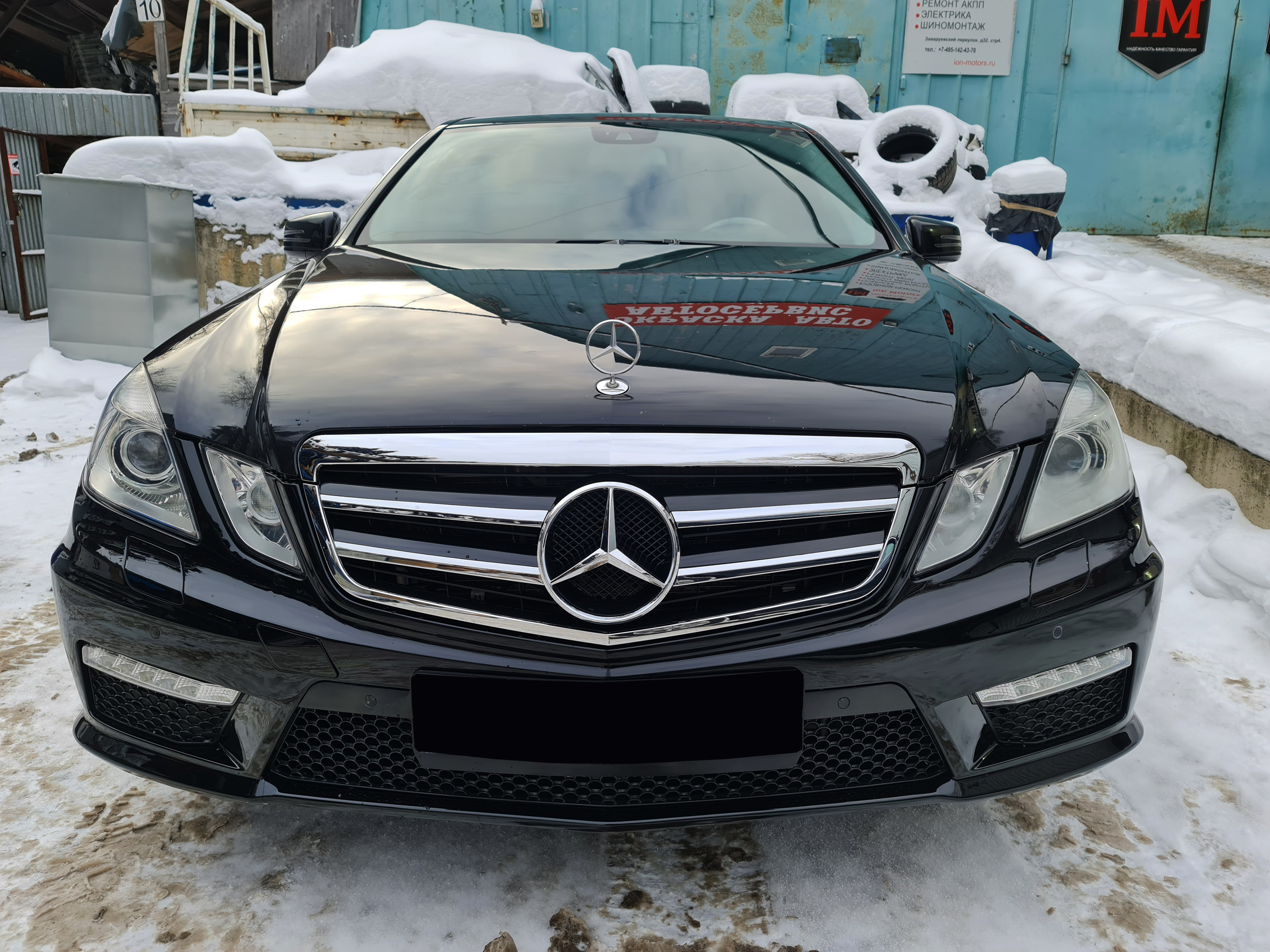 Mercedes W212 дорестайлинг бампер передний AMG 63