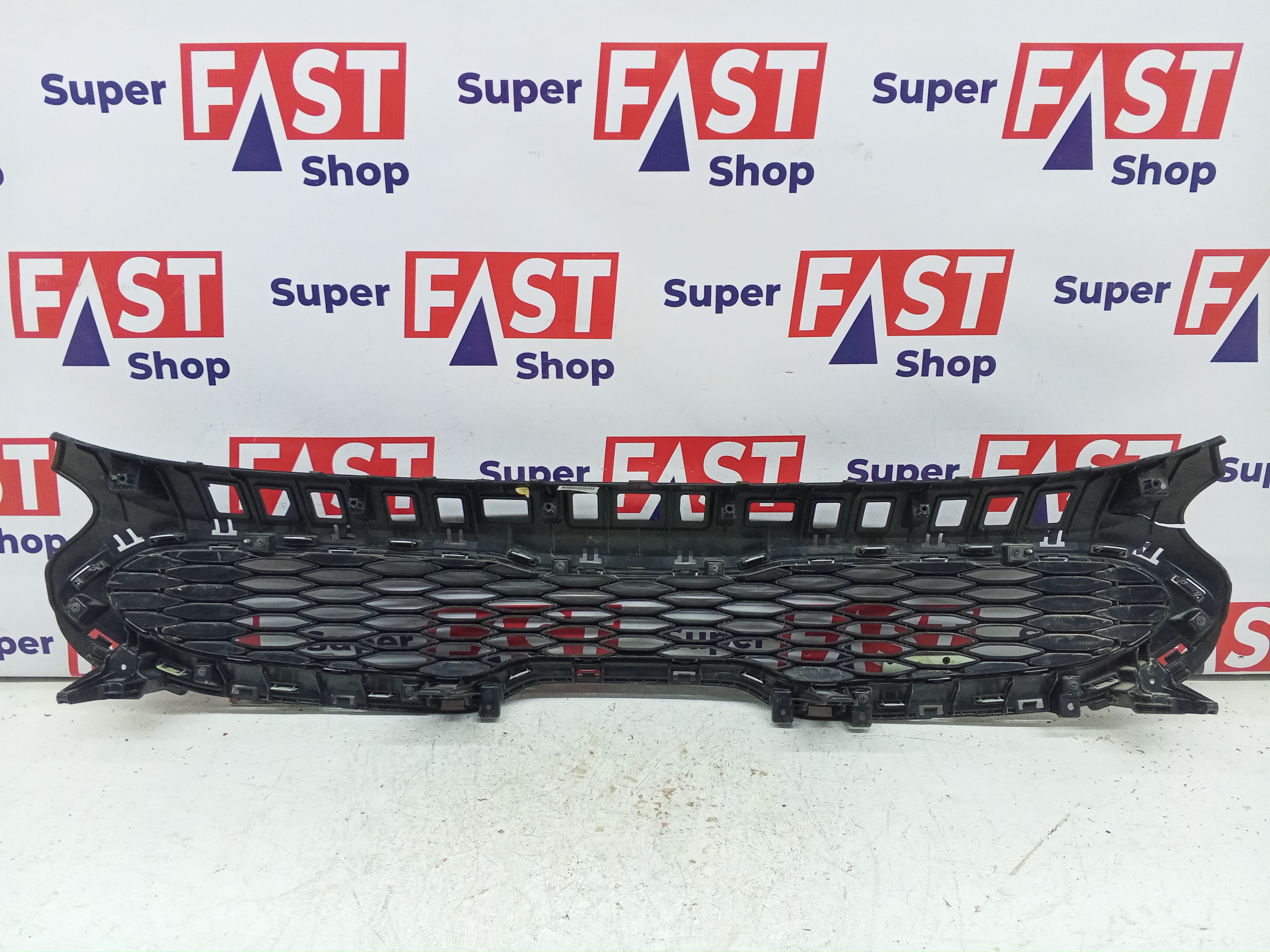 Kia Stinger 2017-2021 решетка радиатора