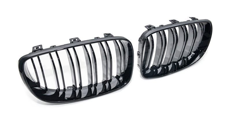 BMW E87 рестайлинг решетки радиатора двойные