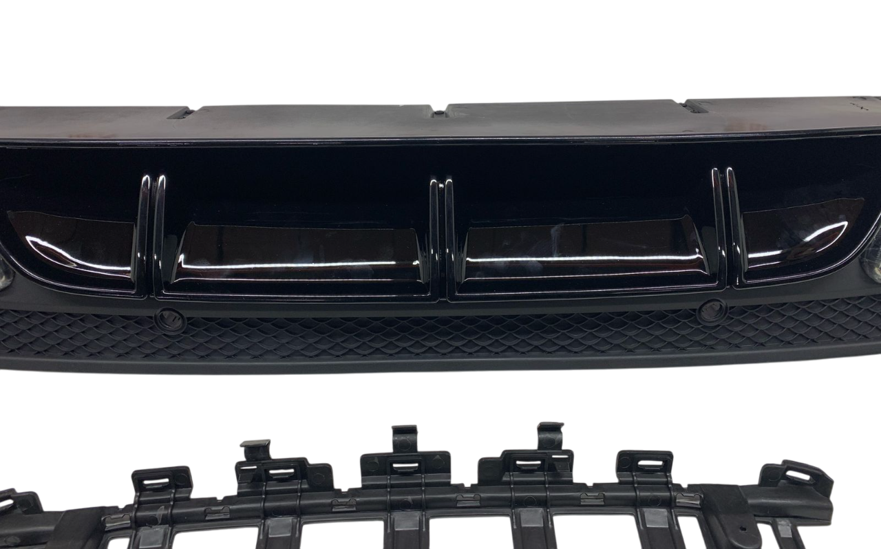 Mercedes W205 диффузор AMG 63S с насадками