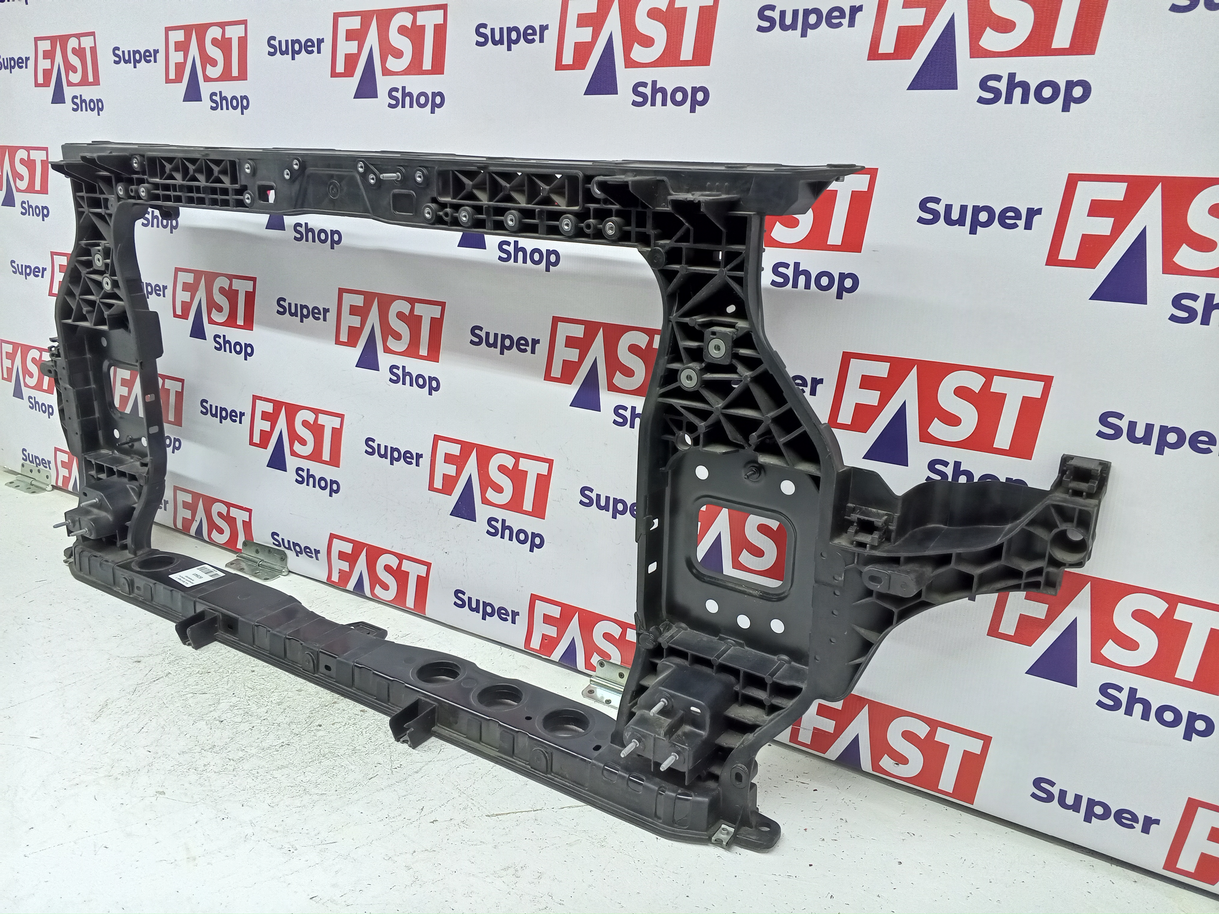 Kia Sportage 5 передняя панель / телевизор