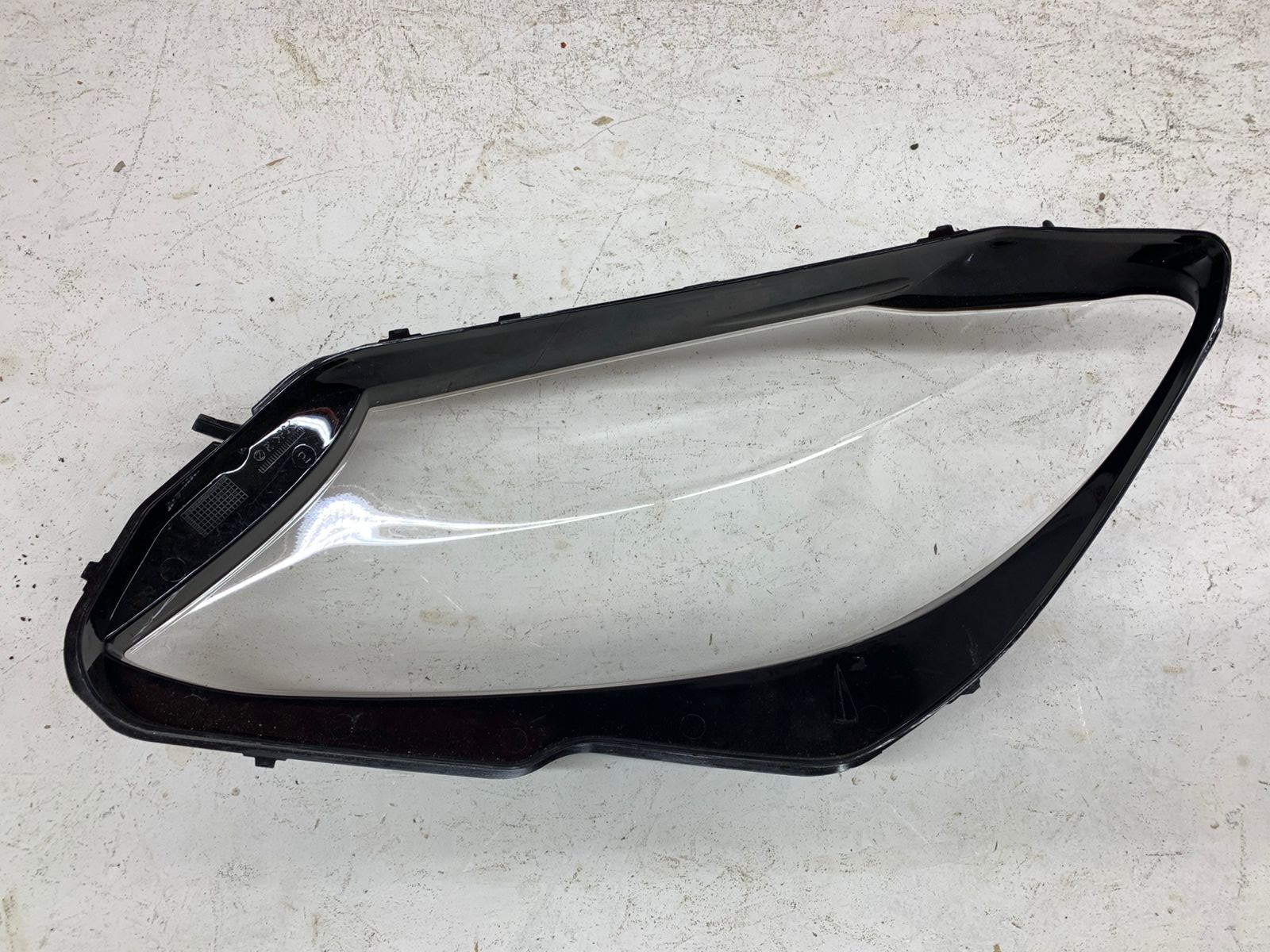 Дефект 2 Mercedes W205 дорестайлинг стекло правое для фары