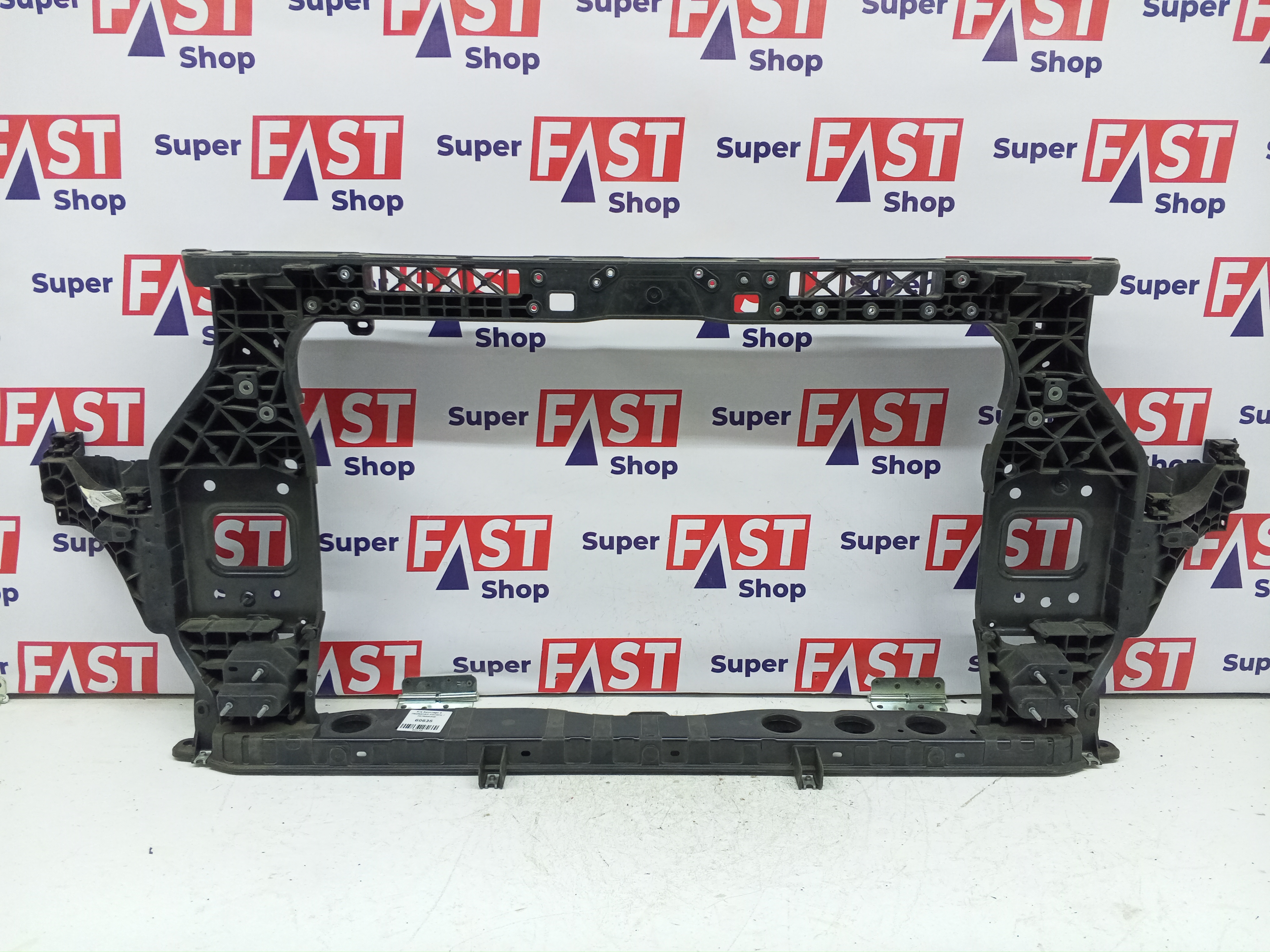 Kia Sportage 5 передняя панель / телевизор