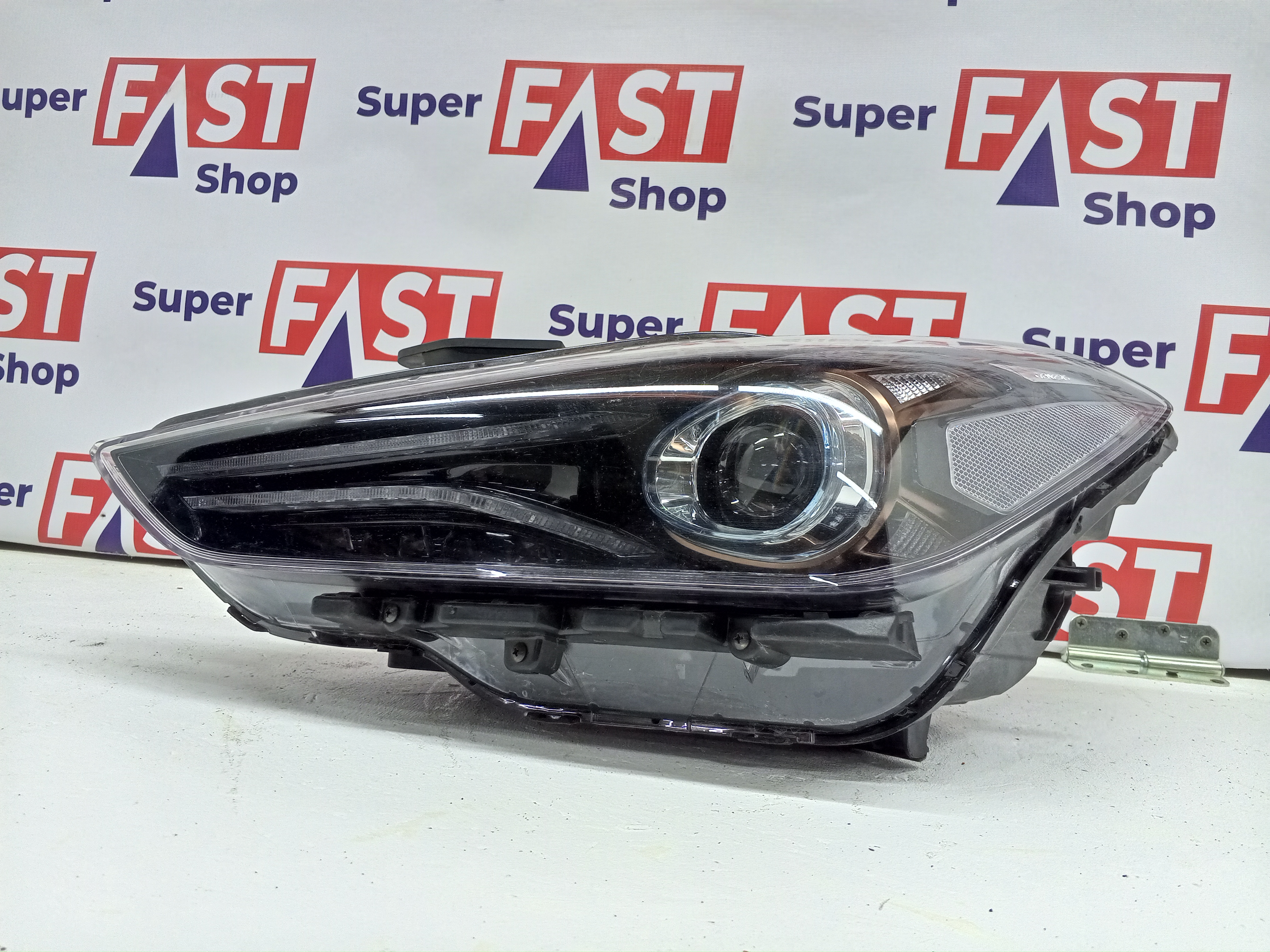 левая фара Genesis G70 2017-2021 Full Led