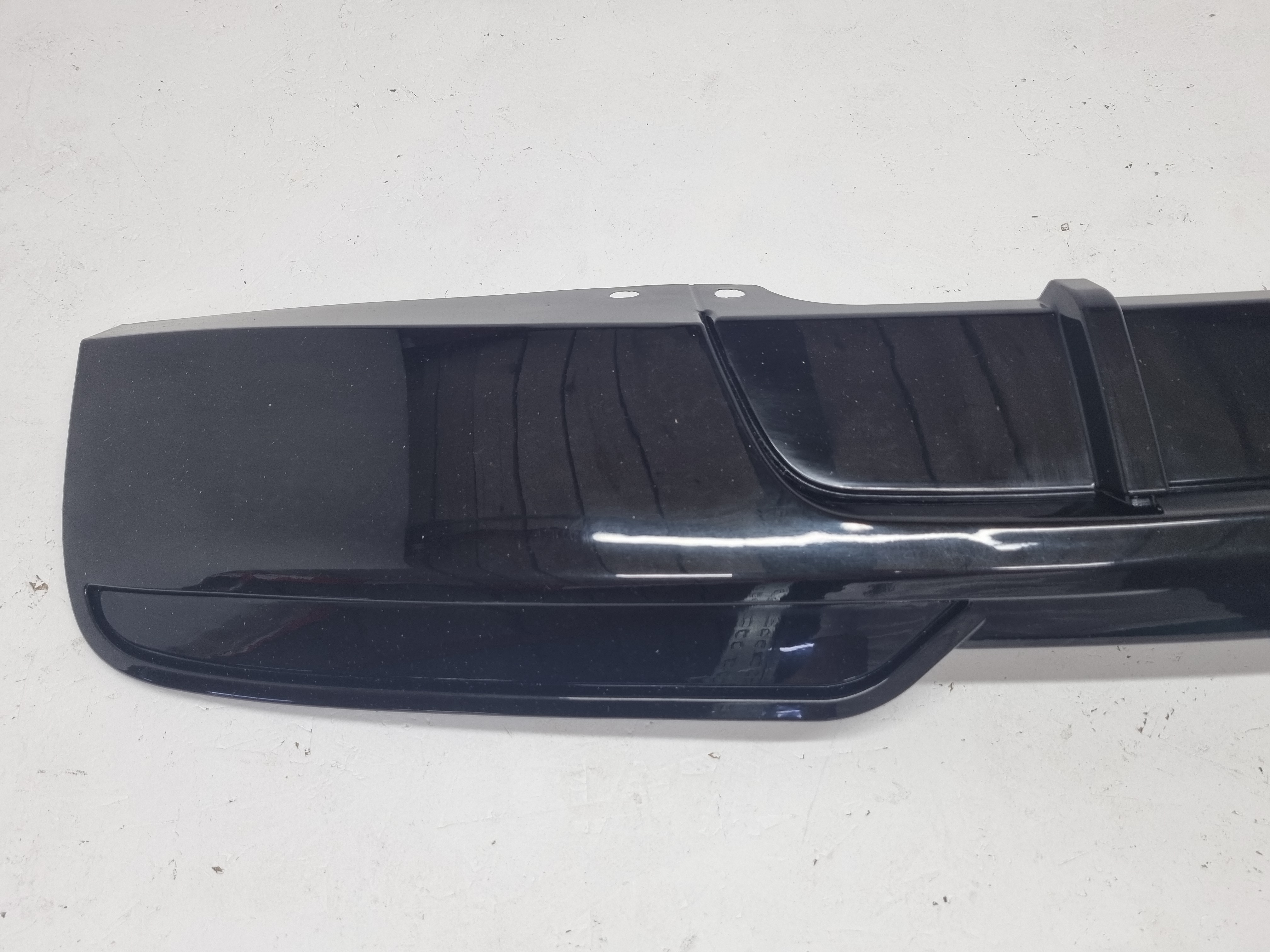 Дефект BMW F10 диффузор заднего бампера M 2+0 глянец черный