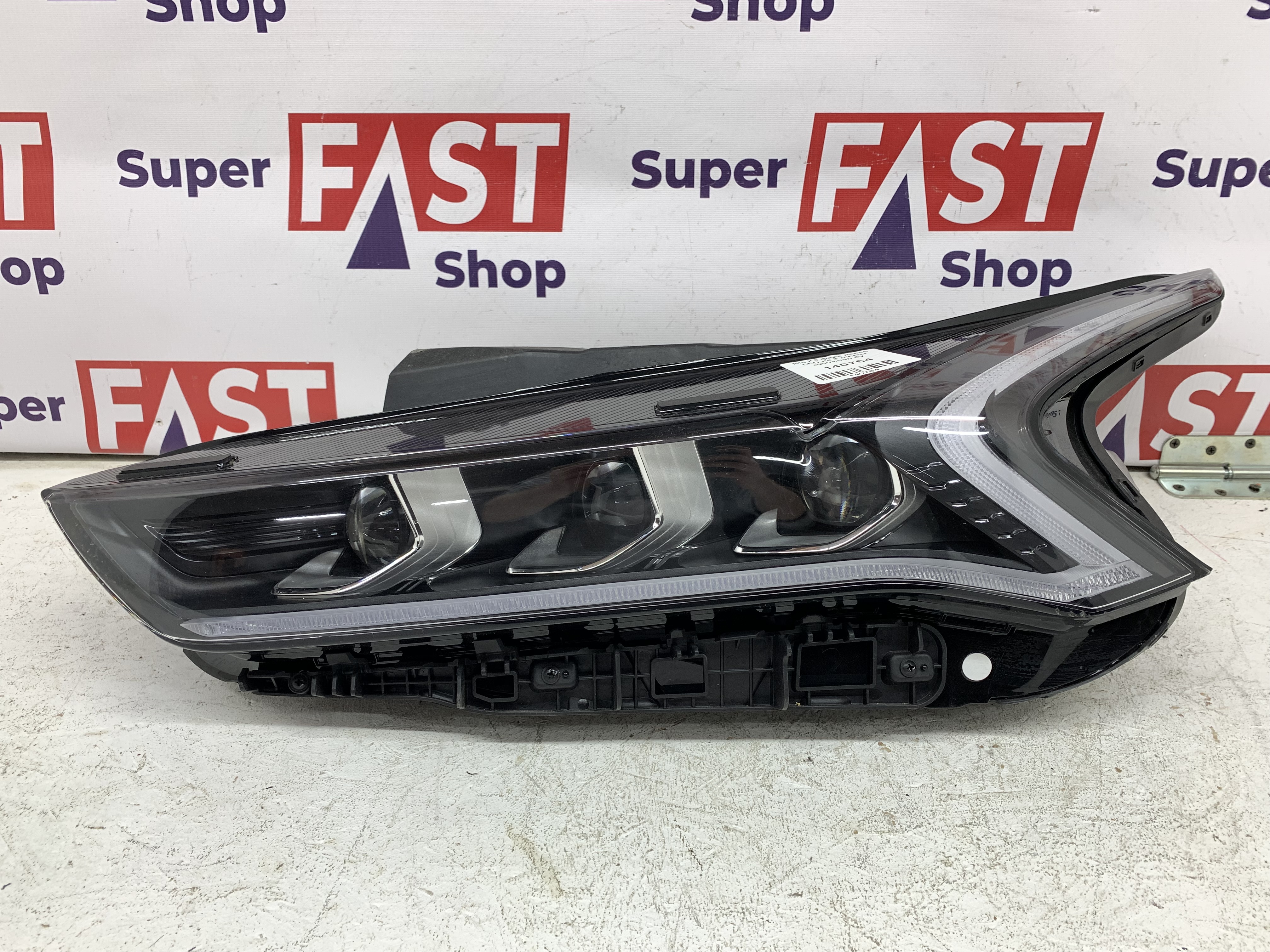 Kia K5 фара левая LED на 3 линзы оригинал бу