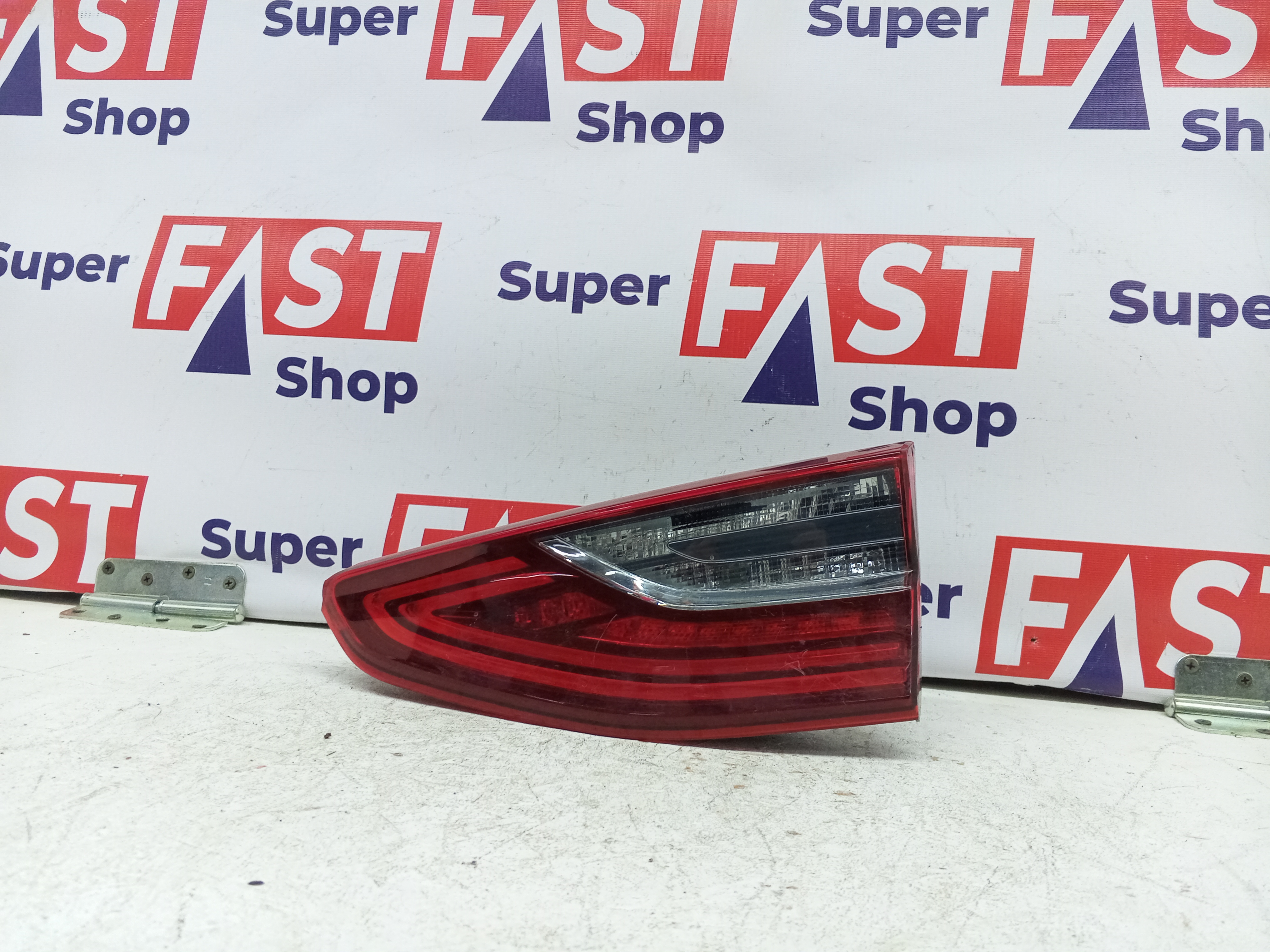 Kia Ceed 3 фонарь правый в крышку LED