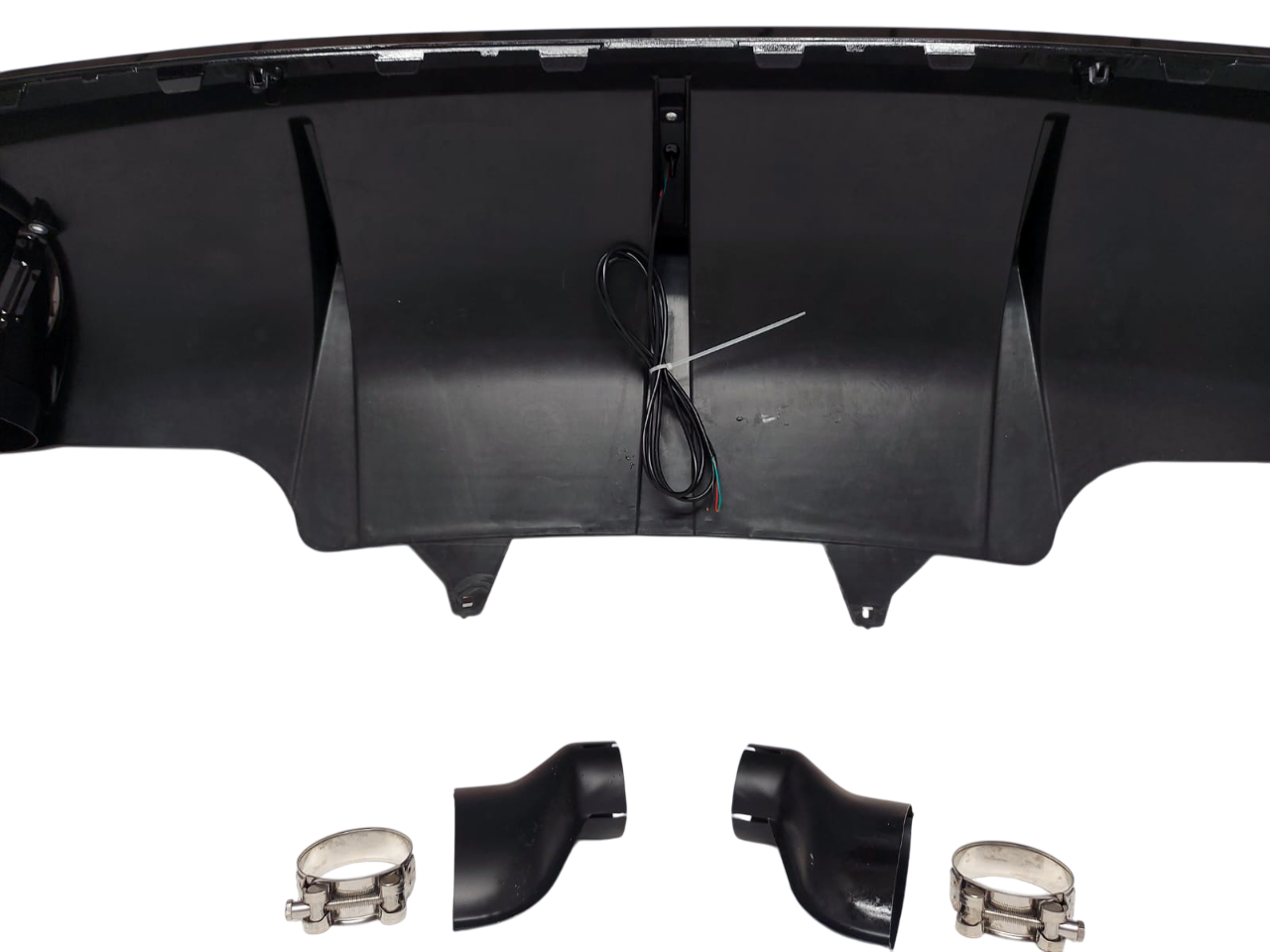 Audi Q5 8R 2008-2017 RSQ5 диффузор с фонарем и насадками