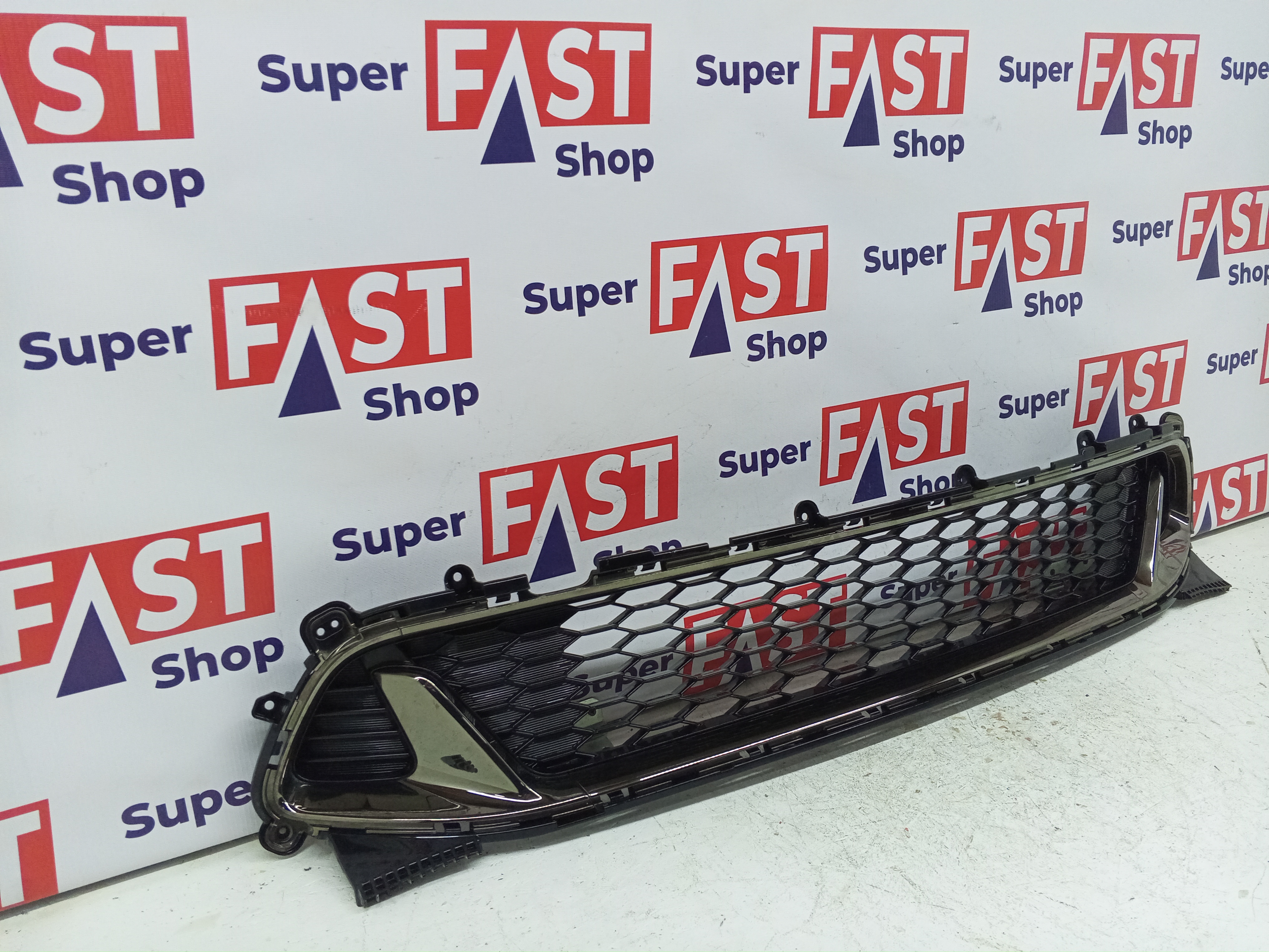 Kia Stinger GT нижняя решетка в передний бампер