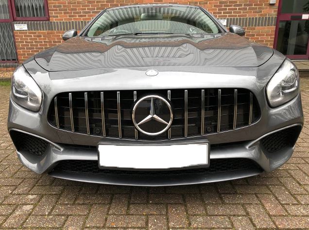 Mercedes R231 дорестайлинг решетка радиатора GT хром
