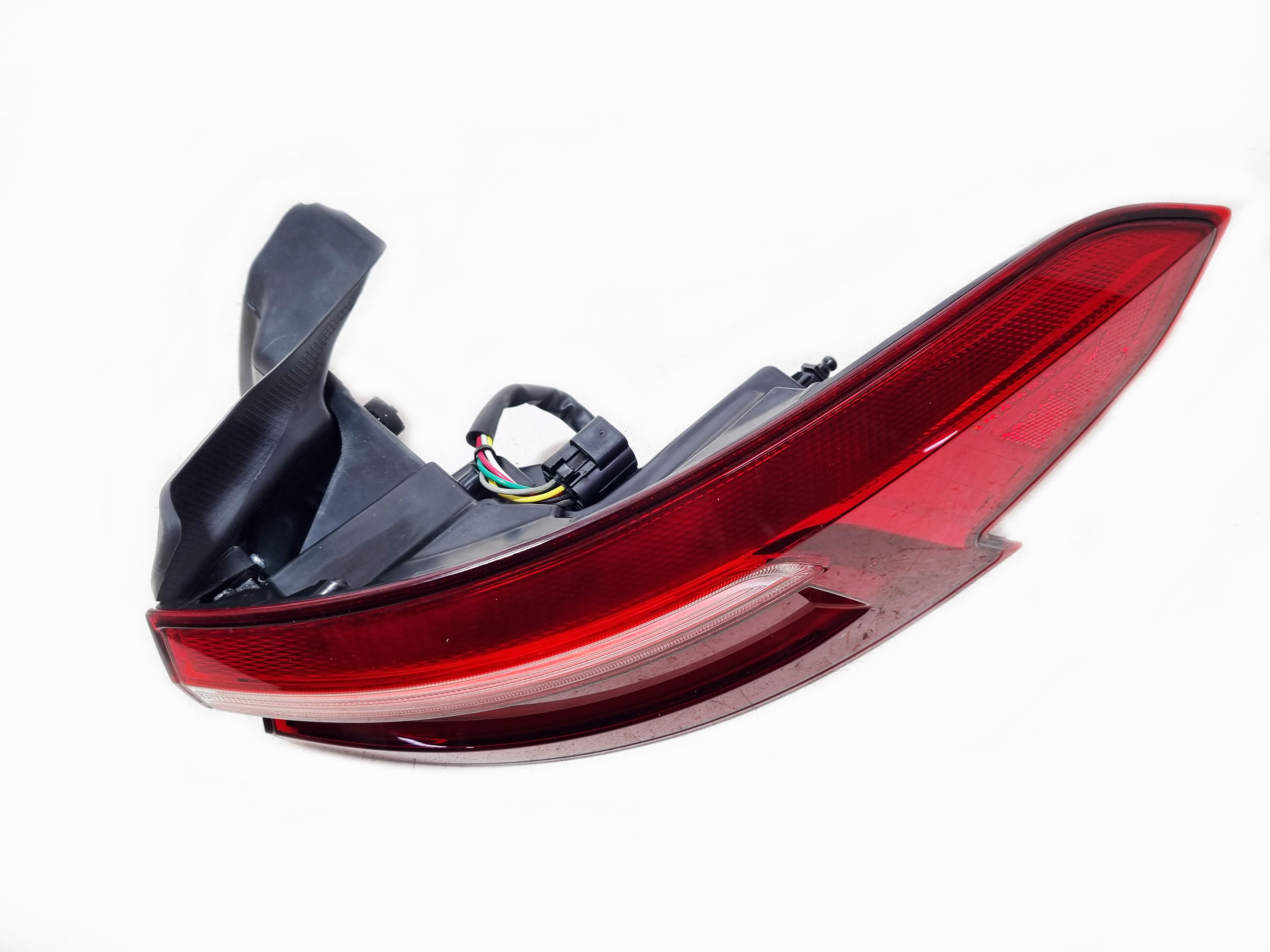 Haval F7X 2019-2022 правый внешний фонарь