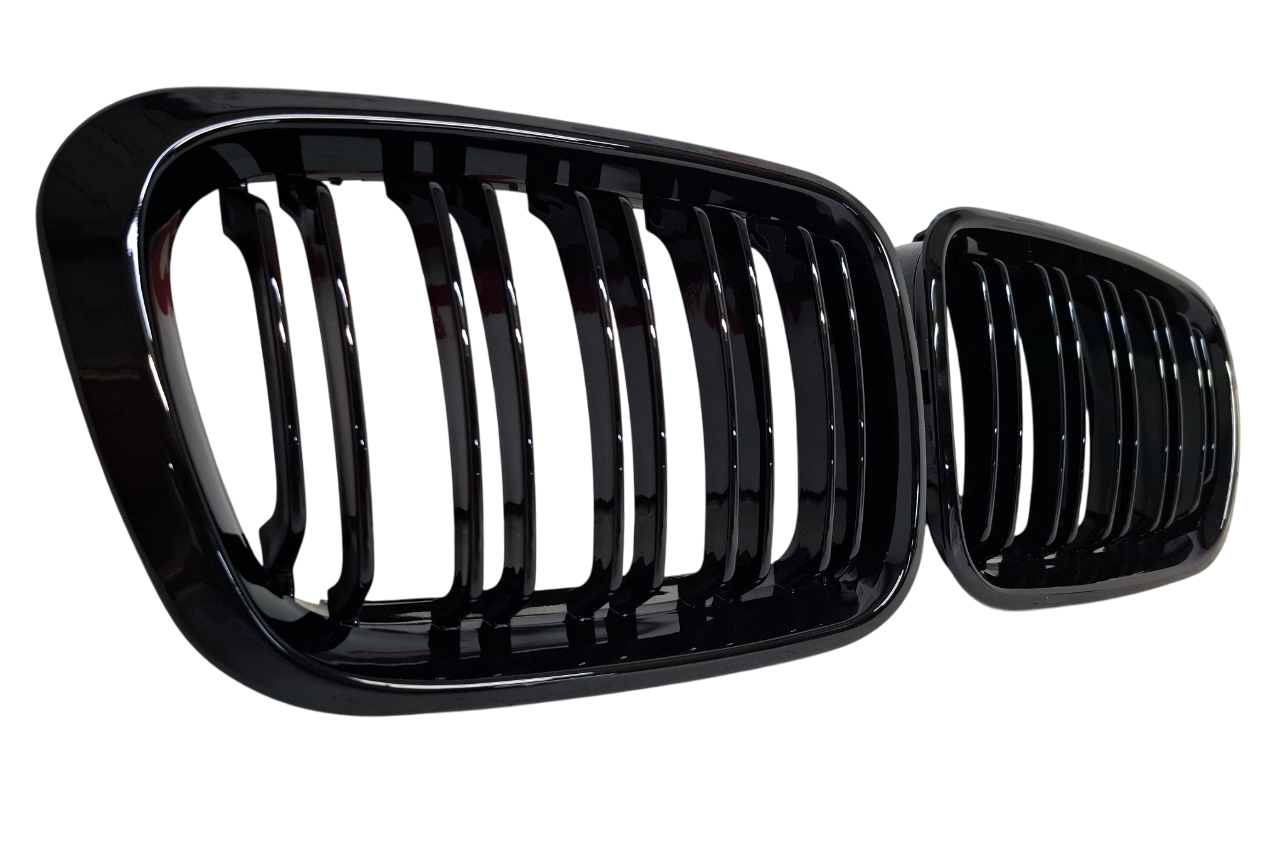 BMW E46 дорестайлинг решетки радиатора двойные