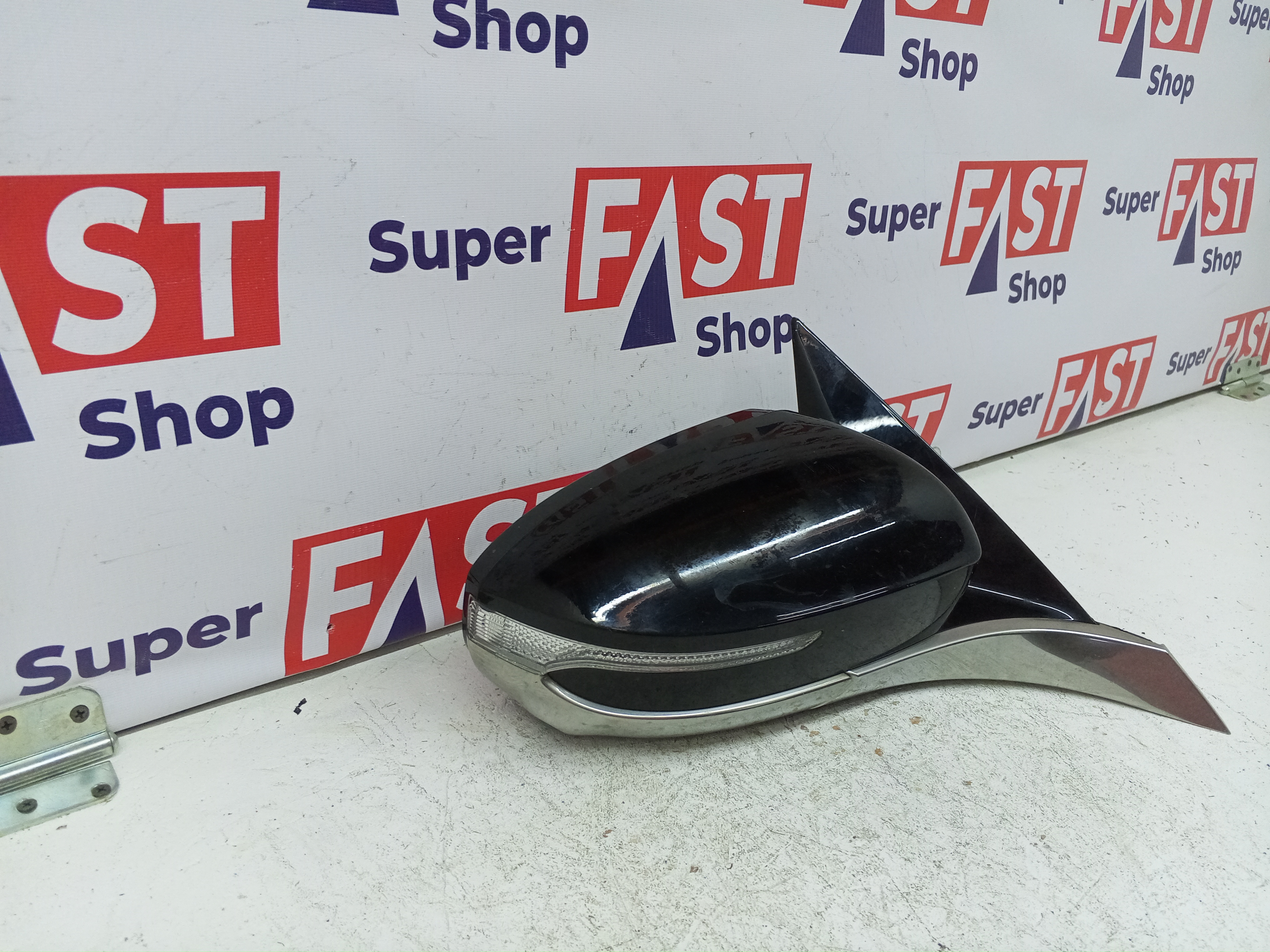 Kia K900 зеркало правое 9+1 пин