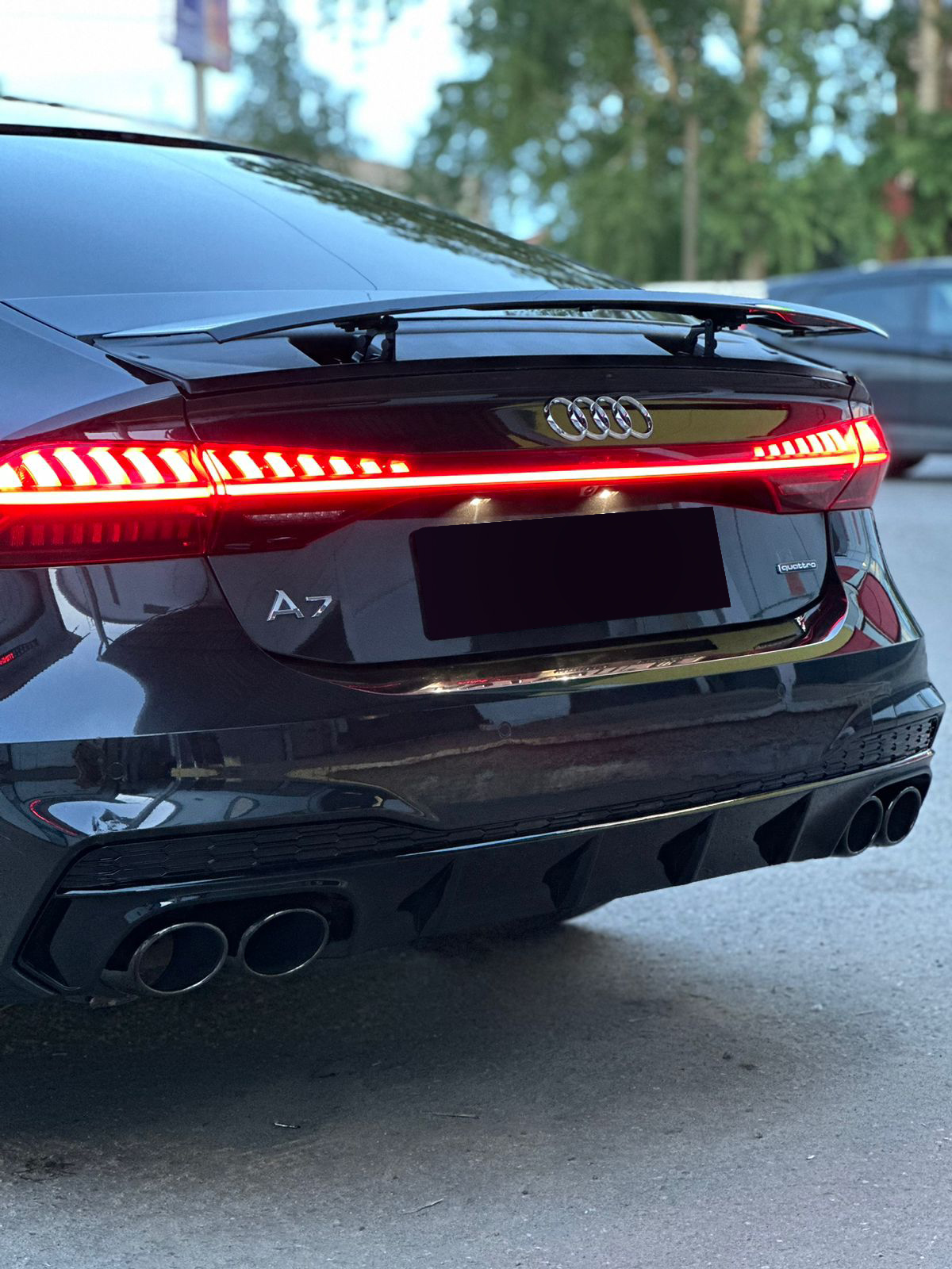 Audi A7 4K S7 диффузор с черными насадками в слайн бампер