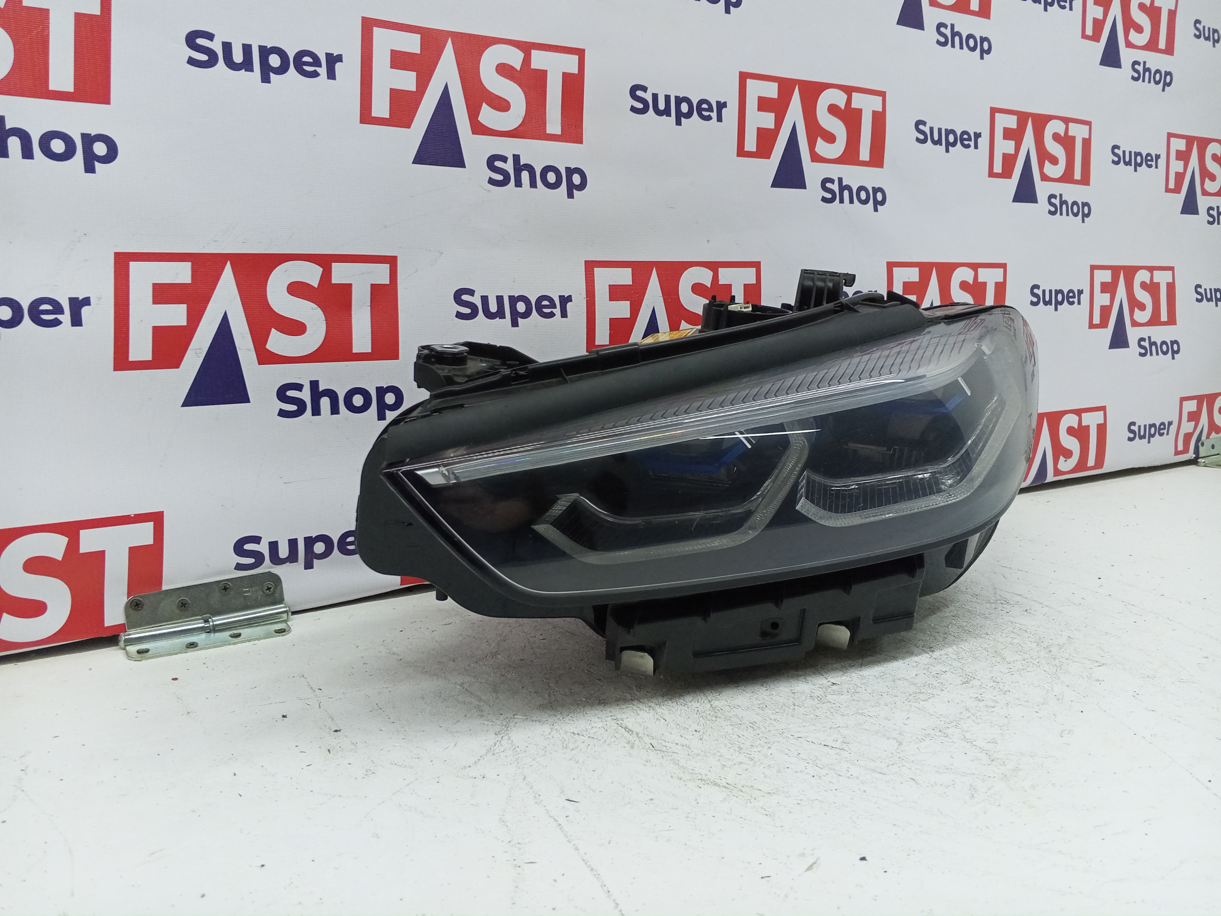 левая фара BMW 8 серия G14 G15 G16 LASER