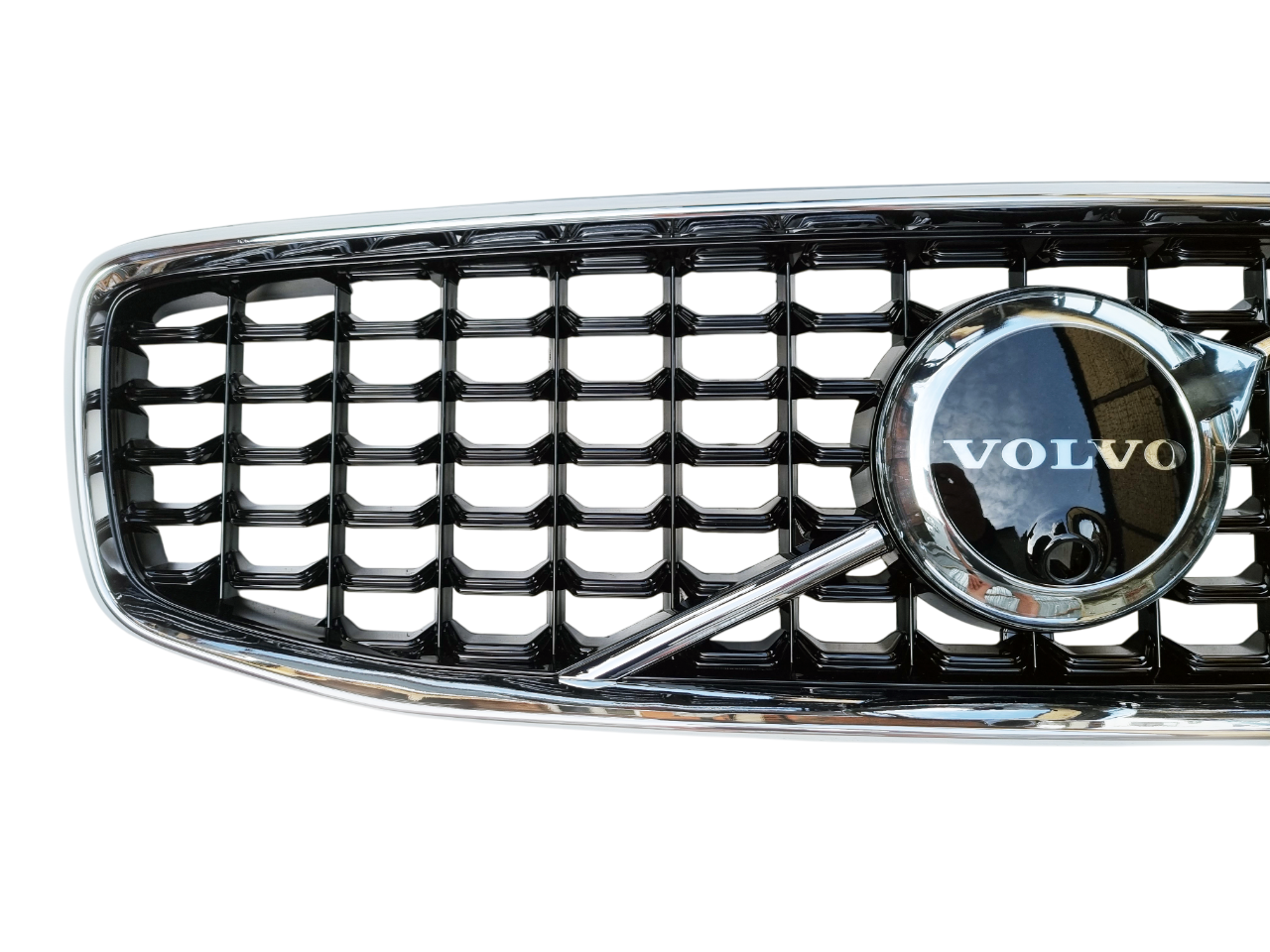 Volvo S90 2016-2020 решетка радиатора R design под камеру